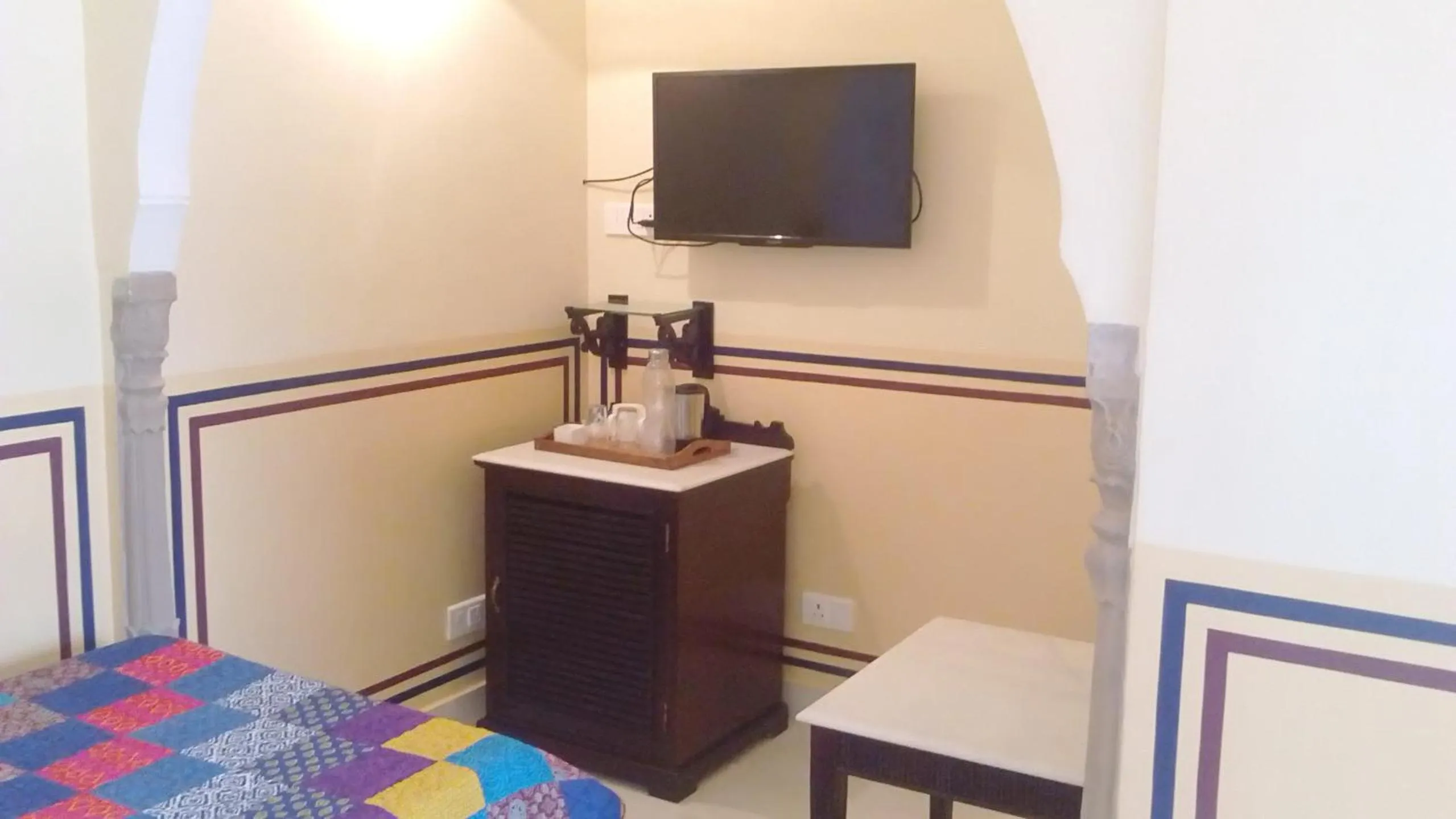 Fort View Single Room in Khatu Haveli