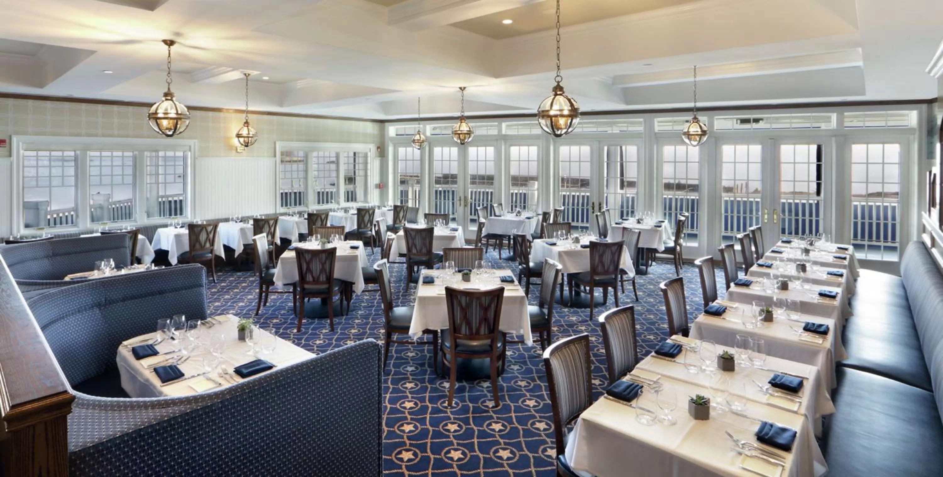 Restaurant/places to eat in Madison Beach Hotel, Curio Collection by Hilton