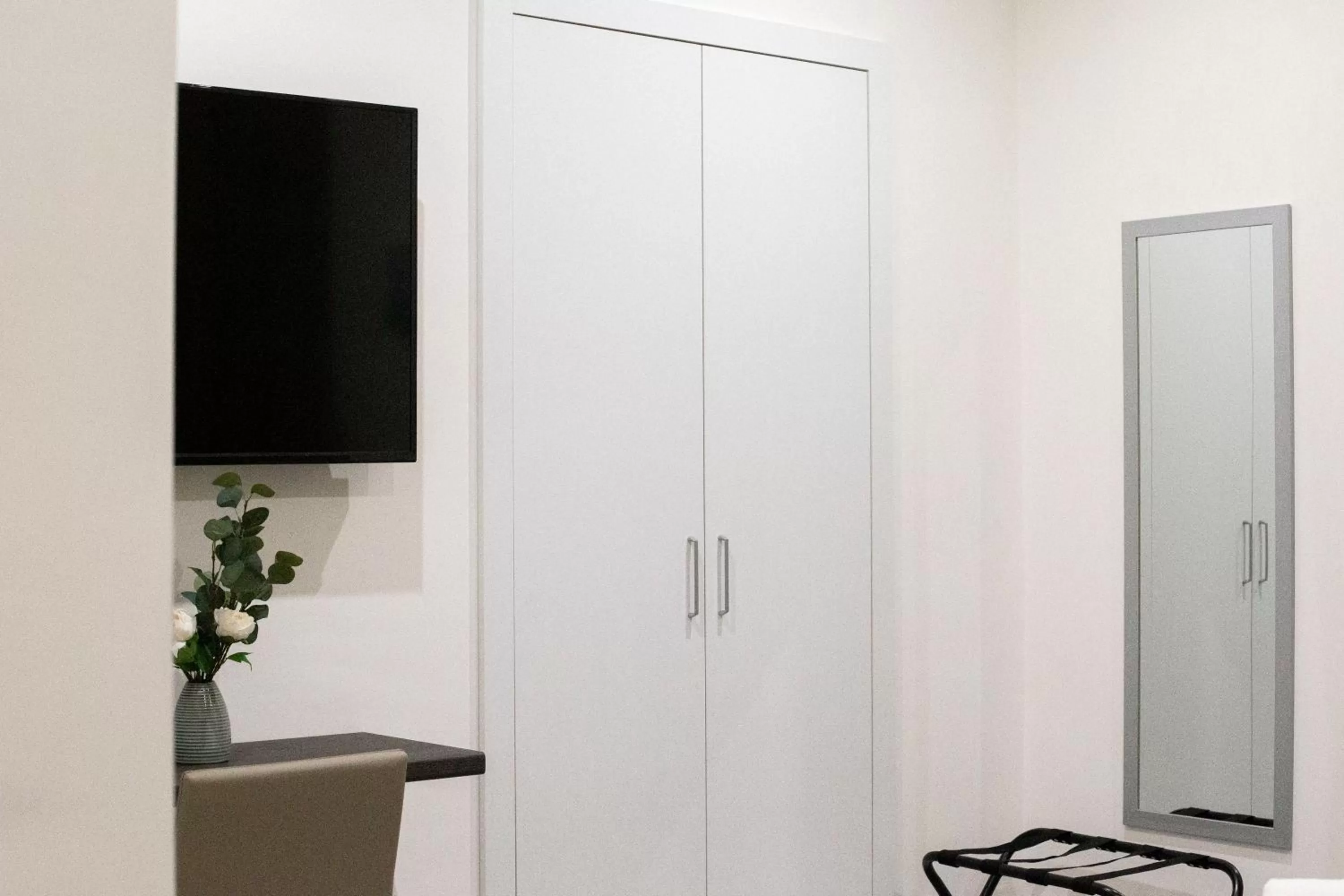 TV and multimedia, TV/Entertainment Center in Mamì B&B