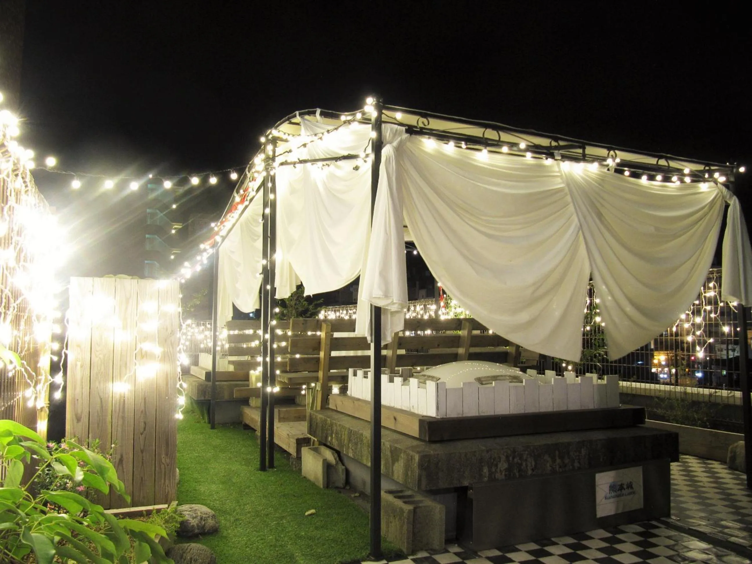 Balcony/Terrace in Dyeing and Hostel Nakashimaya - Female Only