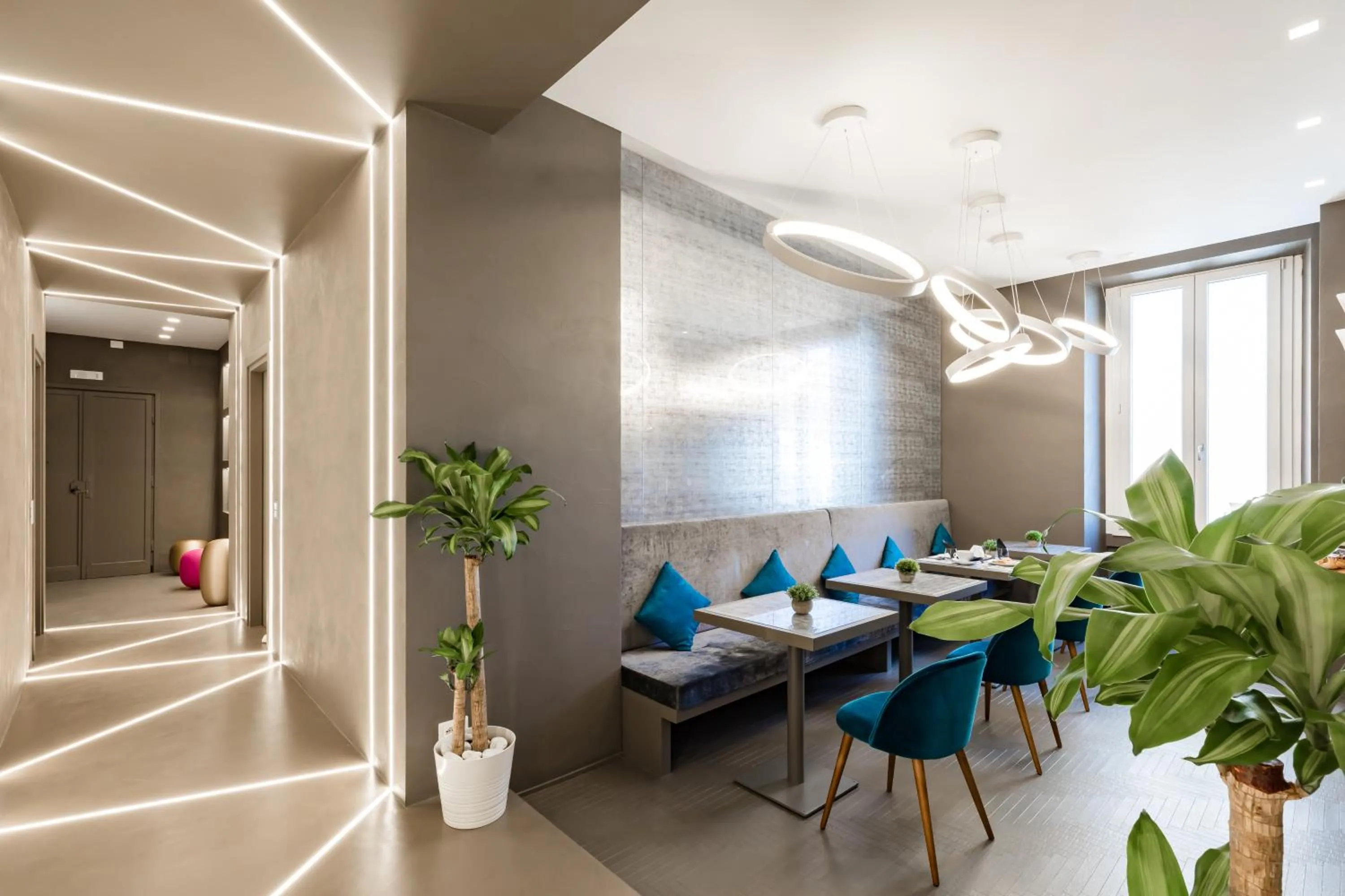 Communal lounge/ TV room in A World Aparts - Barberini Boutique Hotel