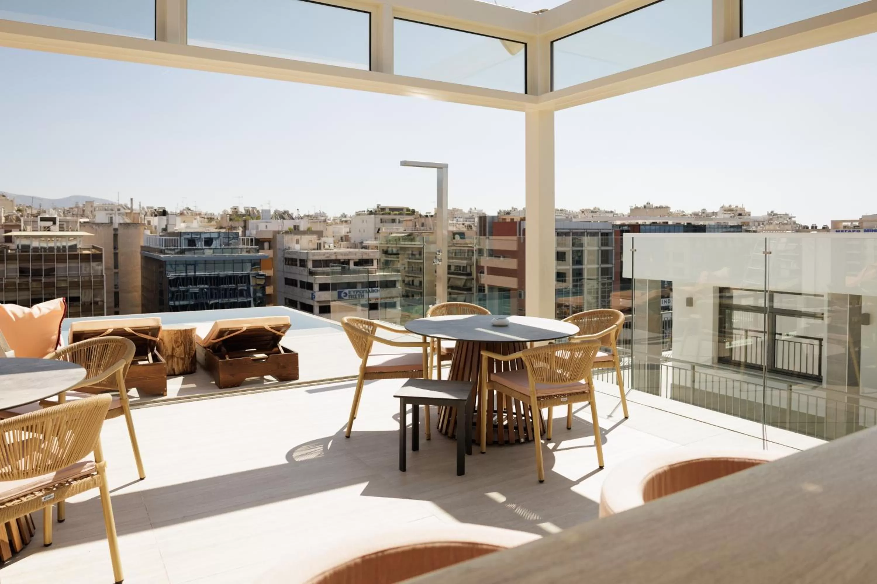 Restaurant/places to eat in Hilton Garden Inn Athens Syggrou Avenue