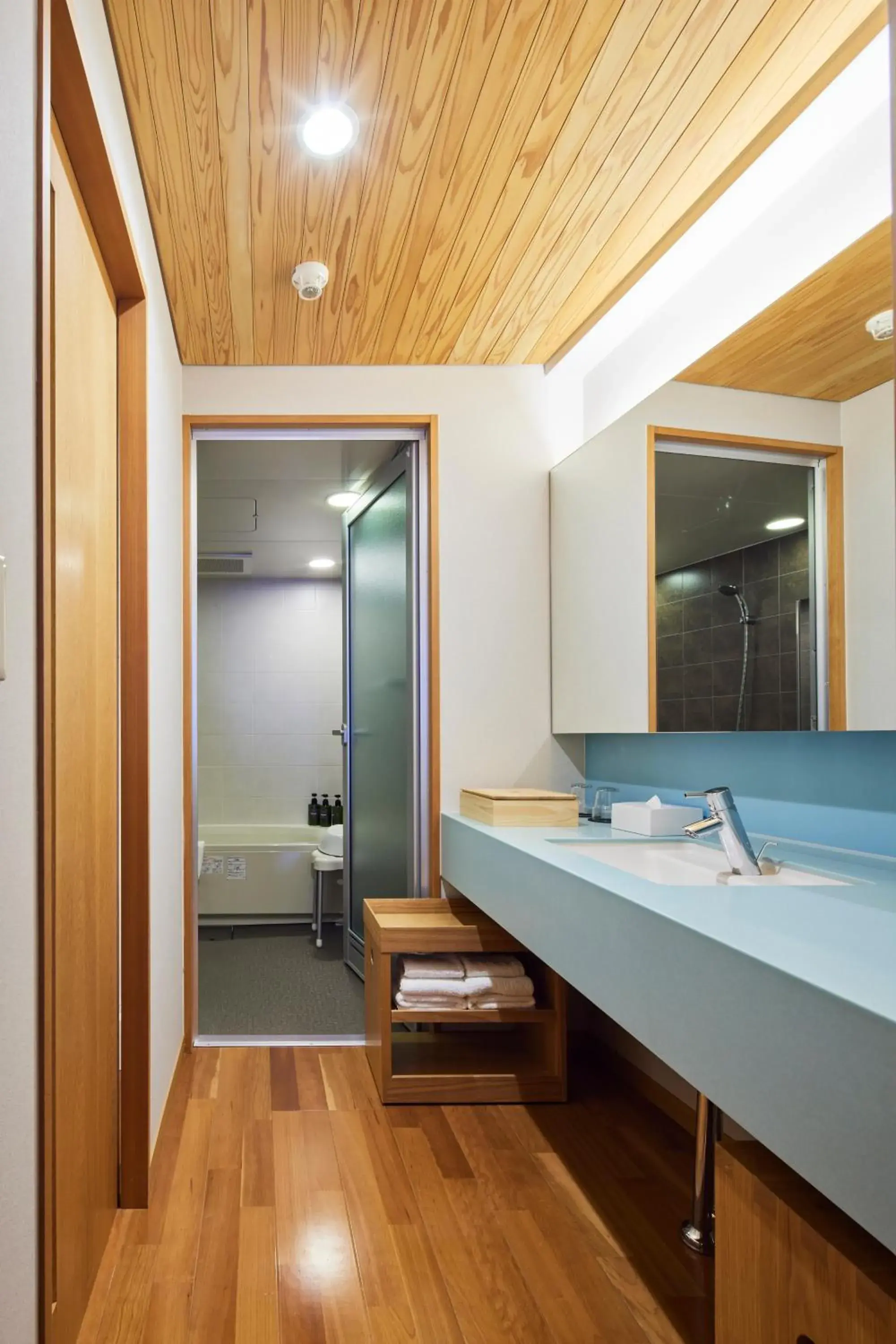 Photo of the whole room, Bathroom in Itsukushima Iroha