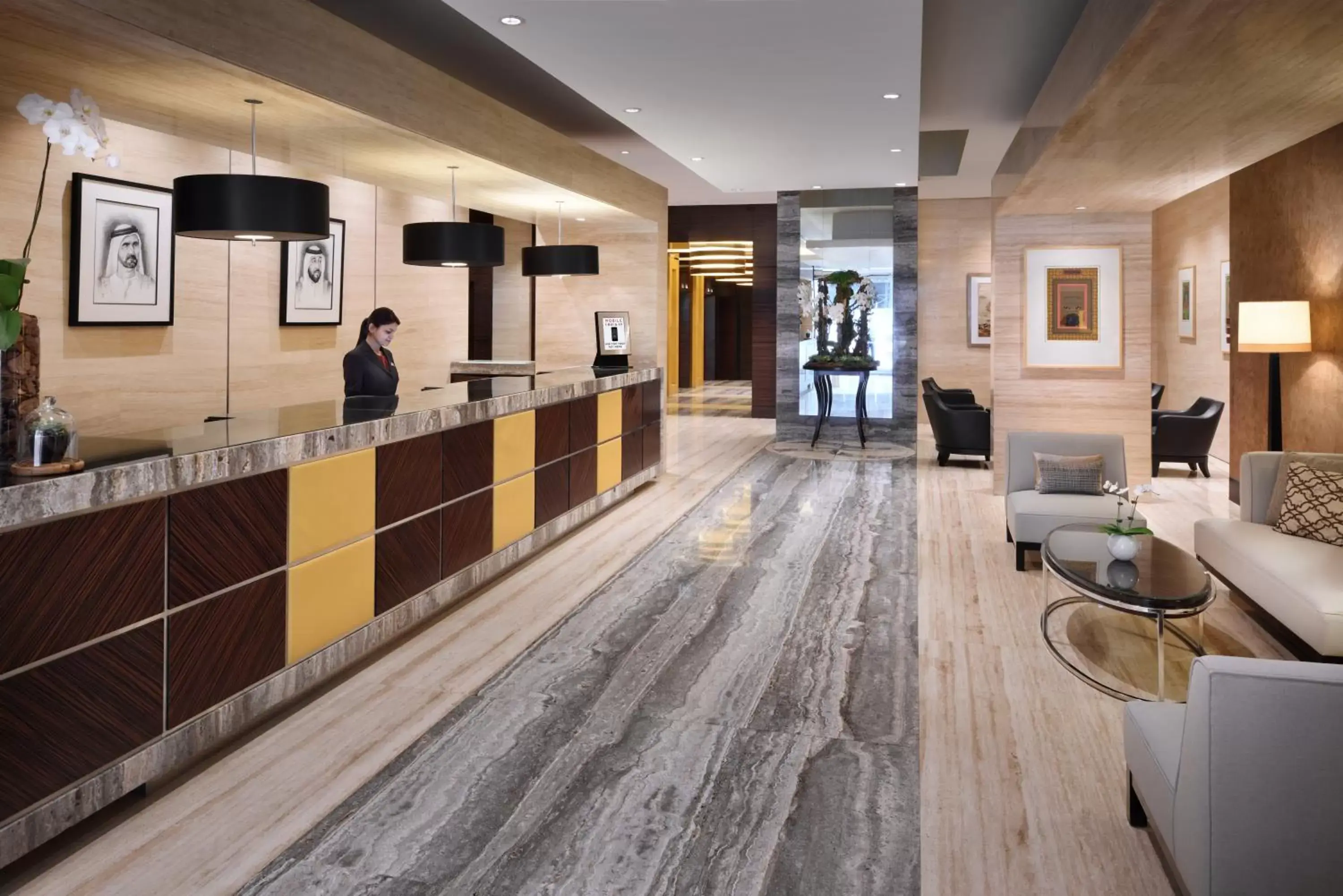 Lobby or reception, Lounge/Bar in Dubai Marriott Harbour Hotel And Suites