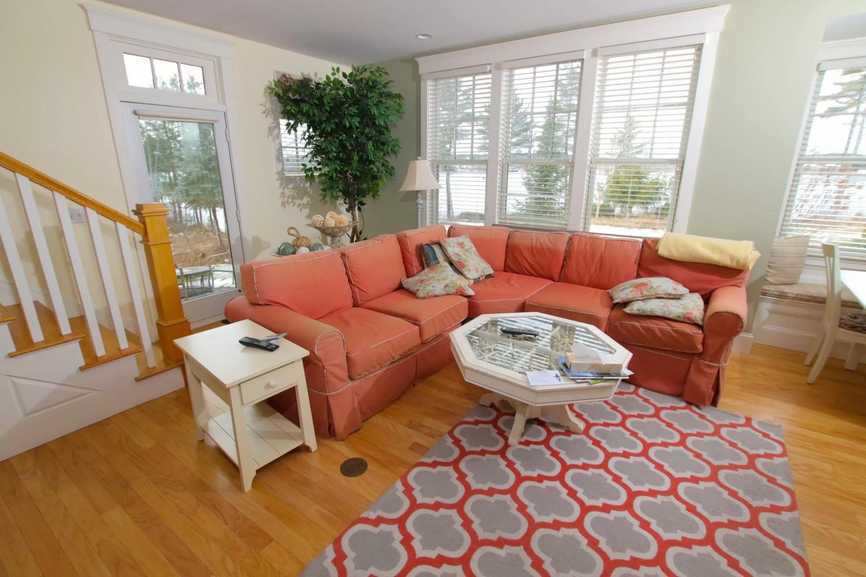 Seating Area in Sheepscot Harbour Village Resort