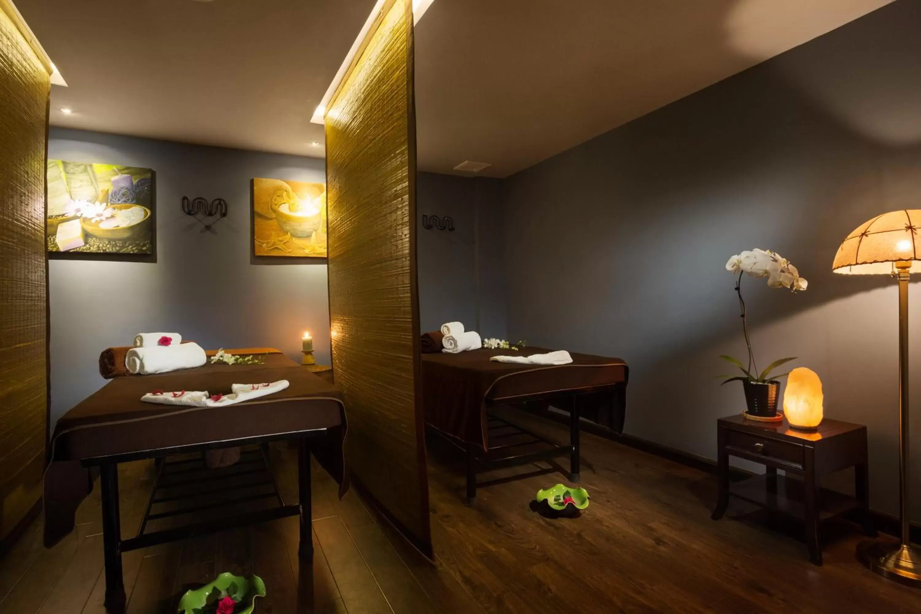 Massage in O'Gallery Premier Hotel & Spa
