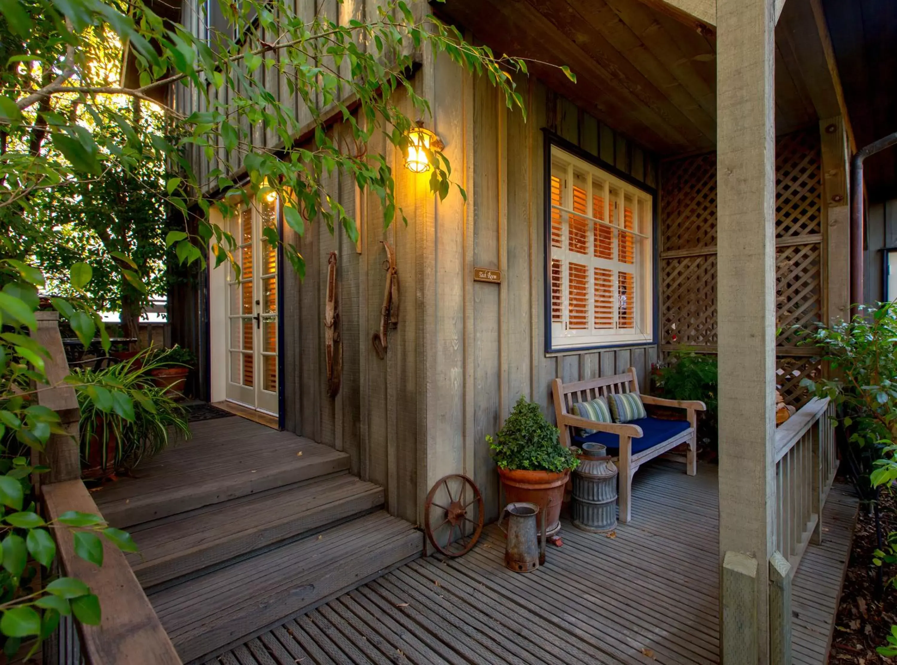 Patio in Simpson House Inn