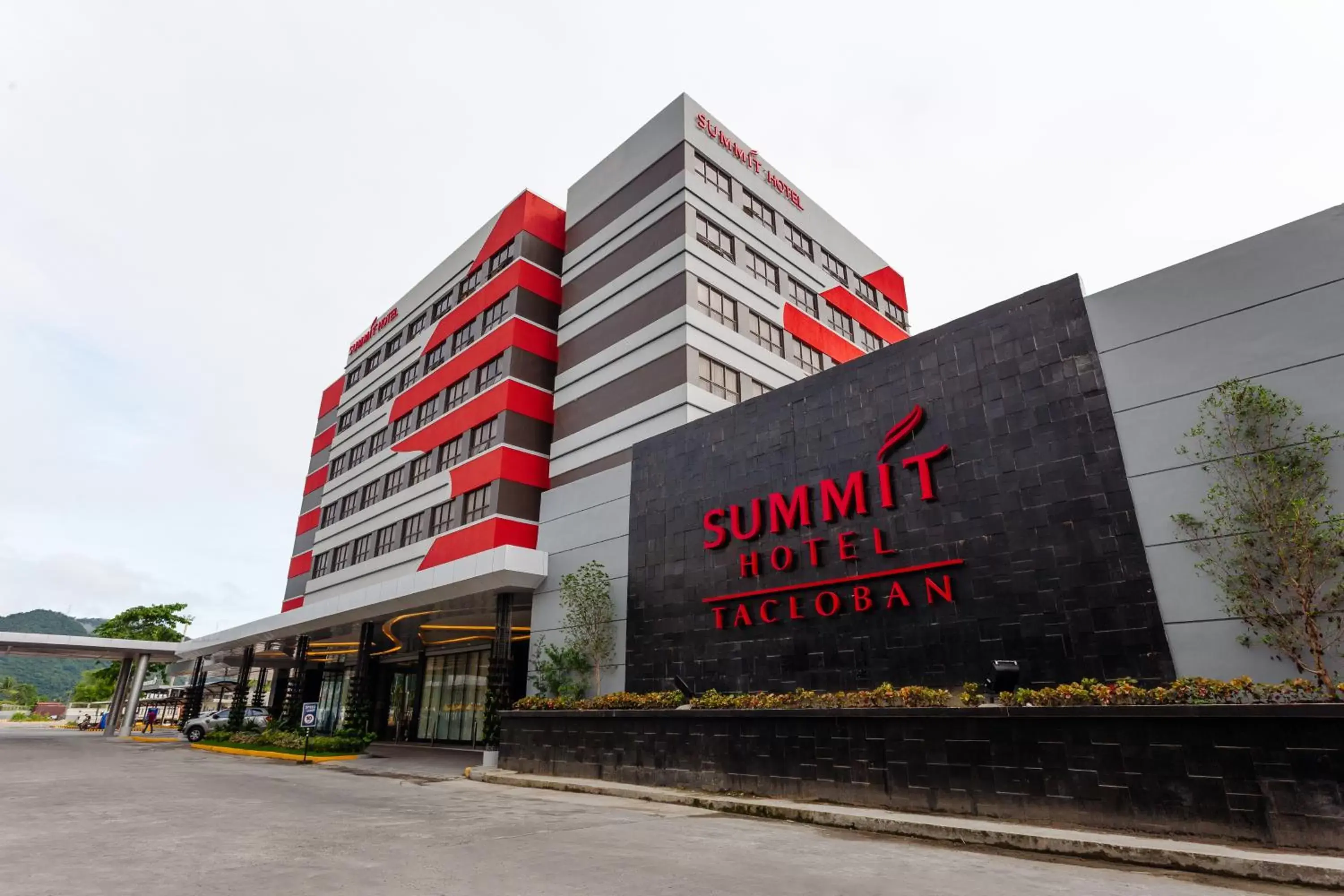 Property Building in Summit Hotel Tacloban