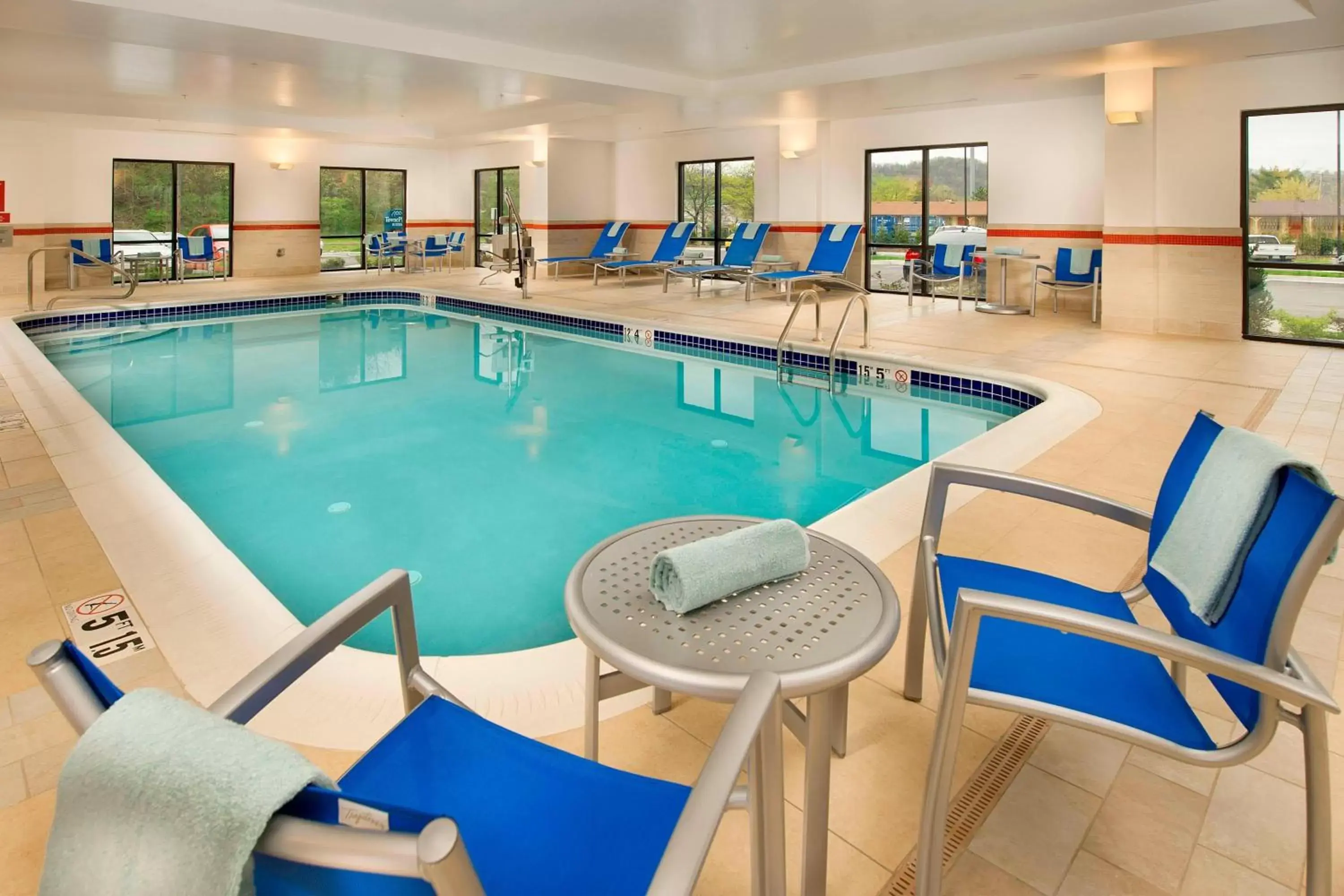 Swimming Pool in TownePlace Suites Bridgeport Clarksburg