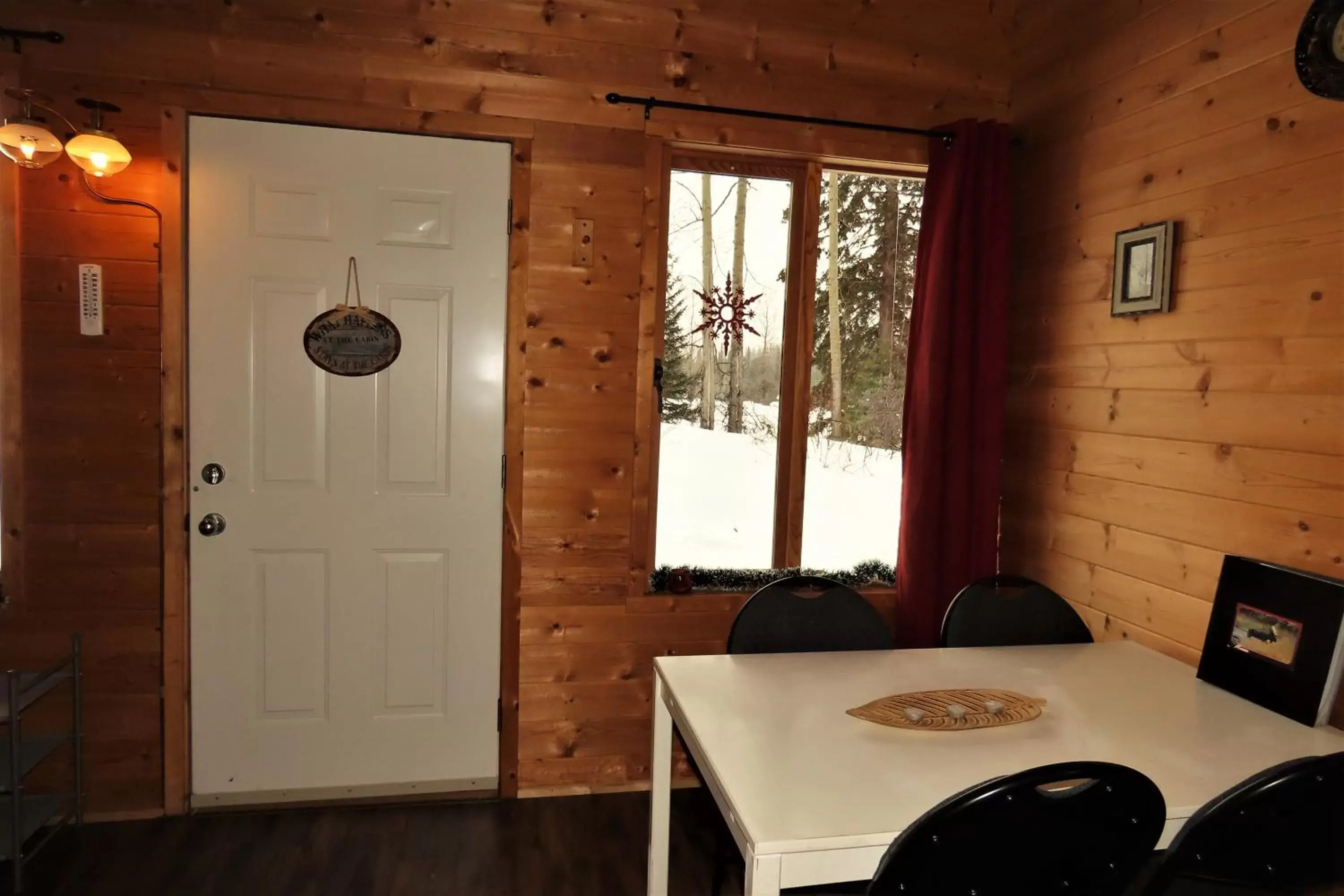 Dining Area in Rocky Ridge Resort-BC