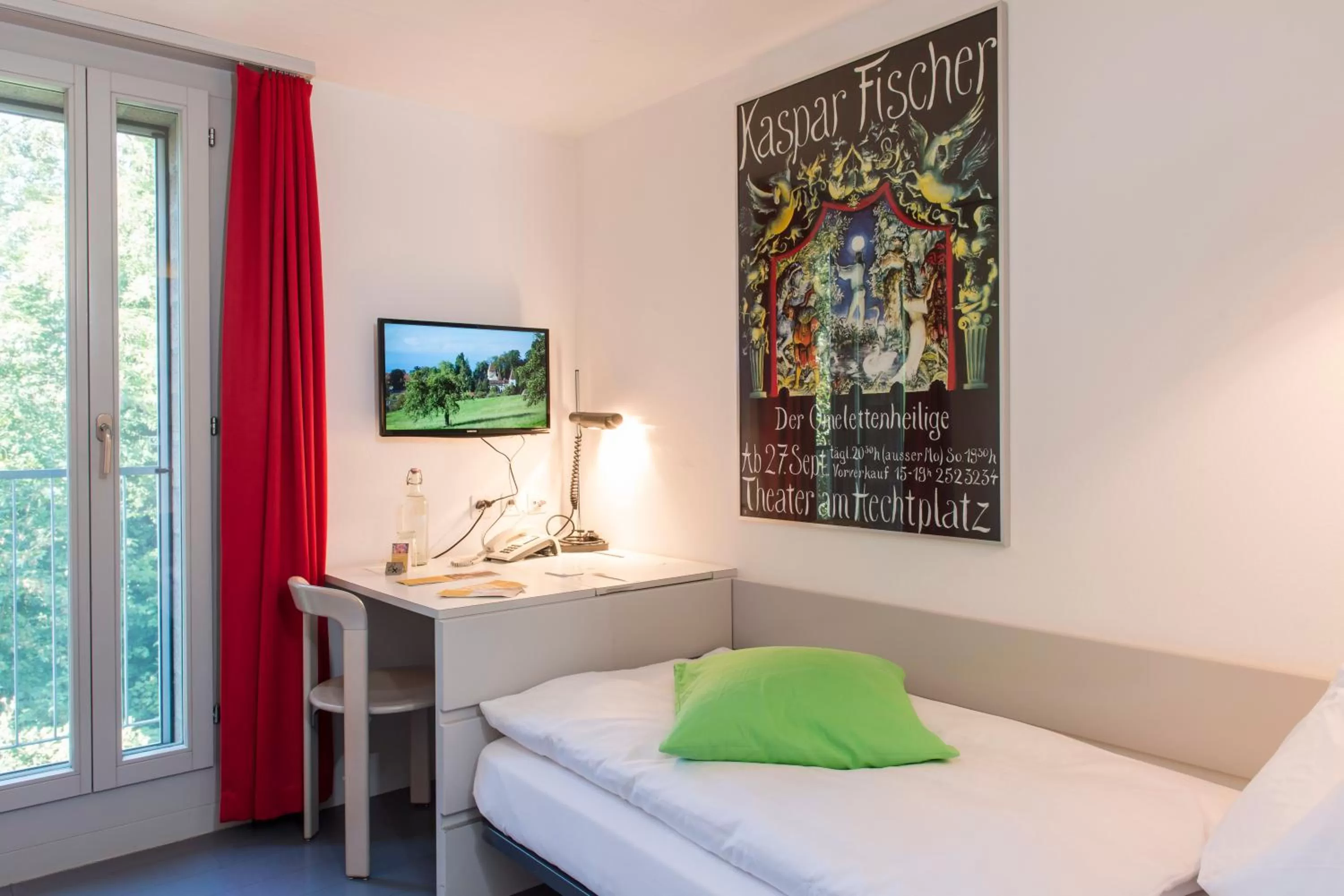 Single Room - single occupancy in Schloss Münchenwiler