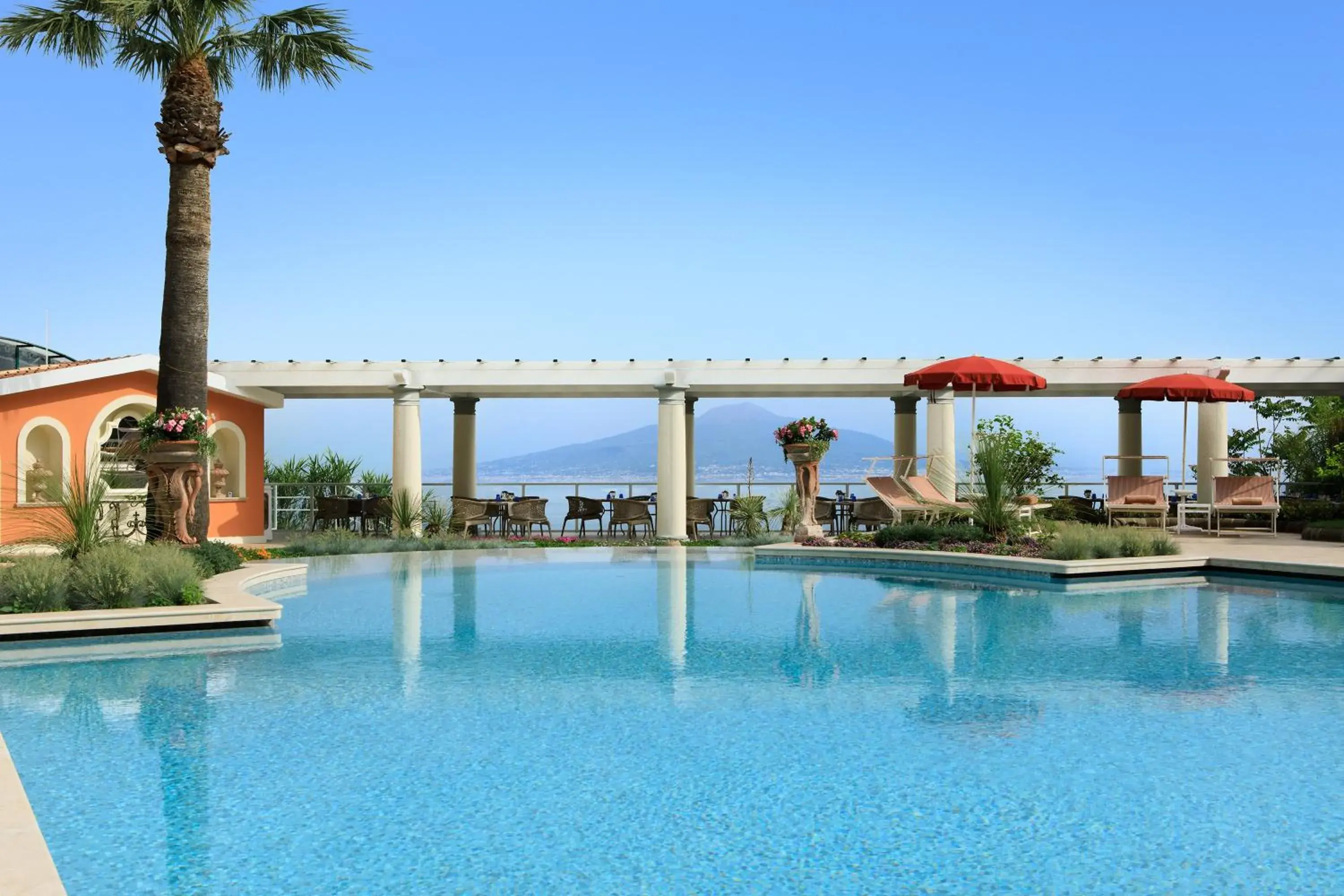 Garden, Swimming Pool in Grand Hotel Royal