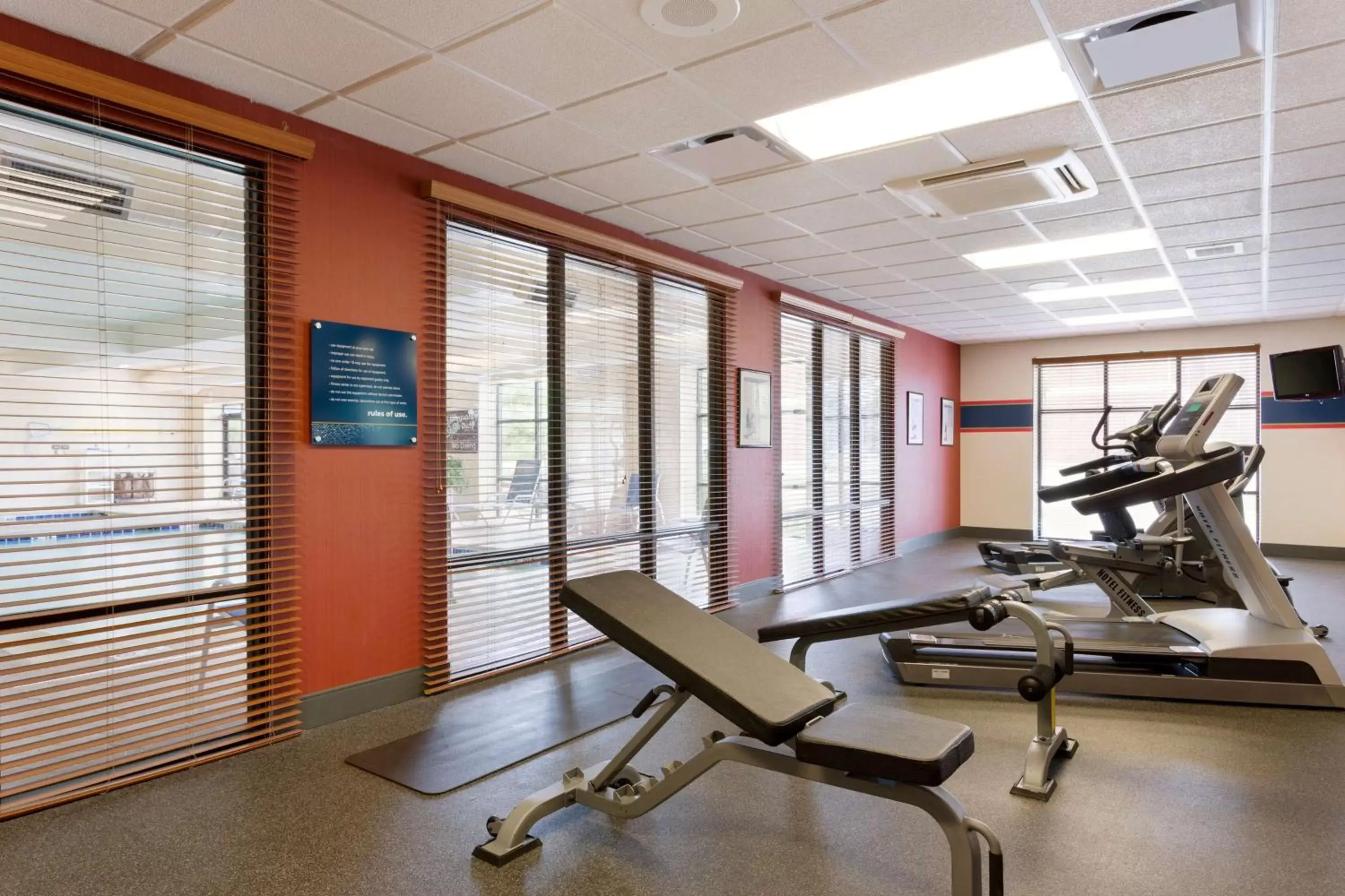 Fitness centre/facilities, Fitness Center/Facilities in Hampton Inn & Suites Detroit/Chesterfield