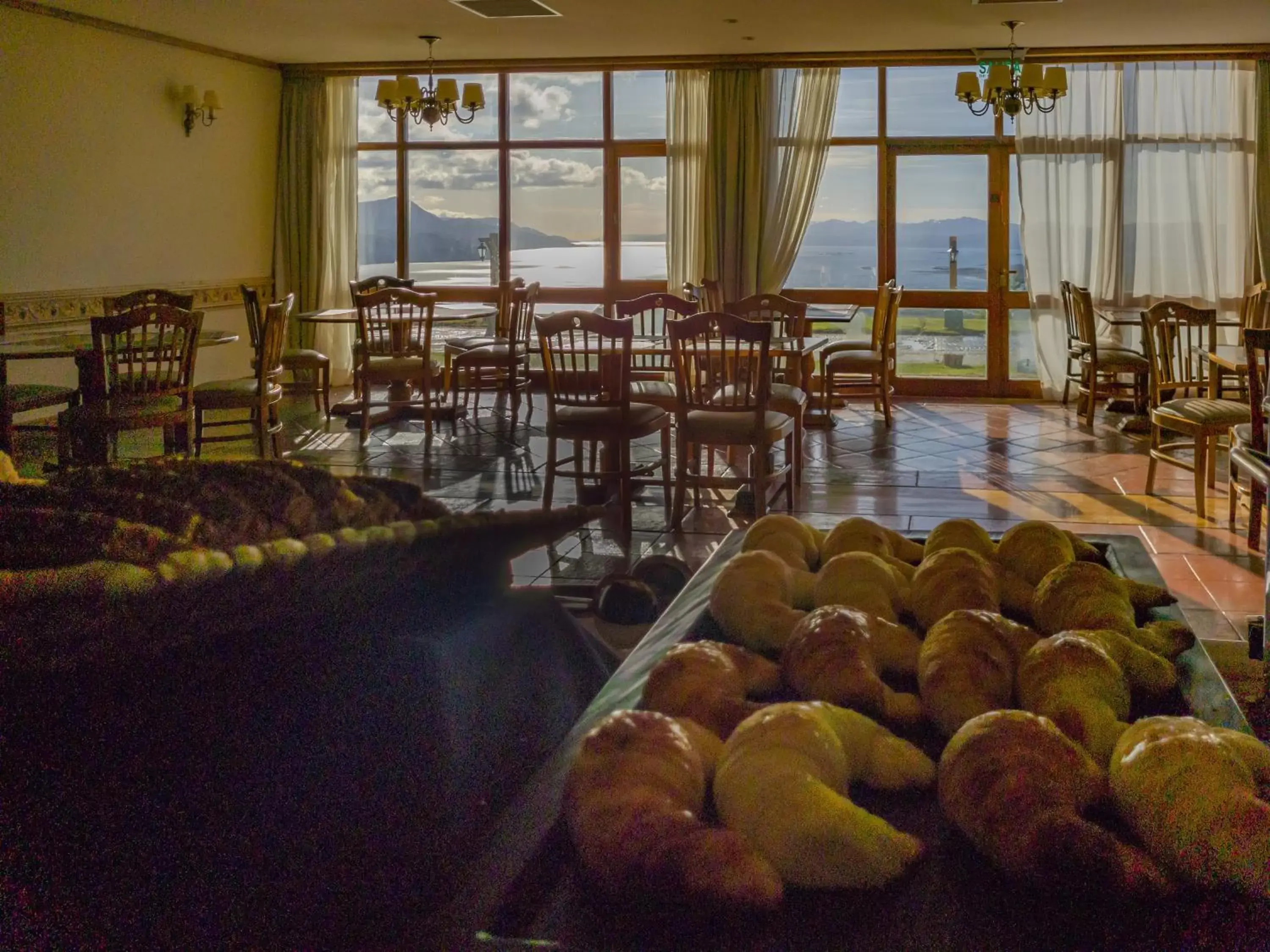 Buffet breakfast in Wyndham Garden Ushuaia Hotel del Glaciar