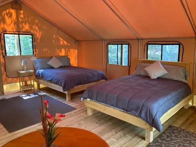 Bedroom, Bed in Dominion Hill Country Inn