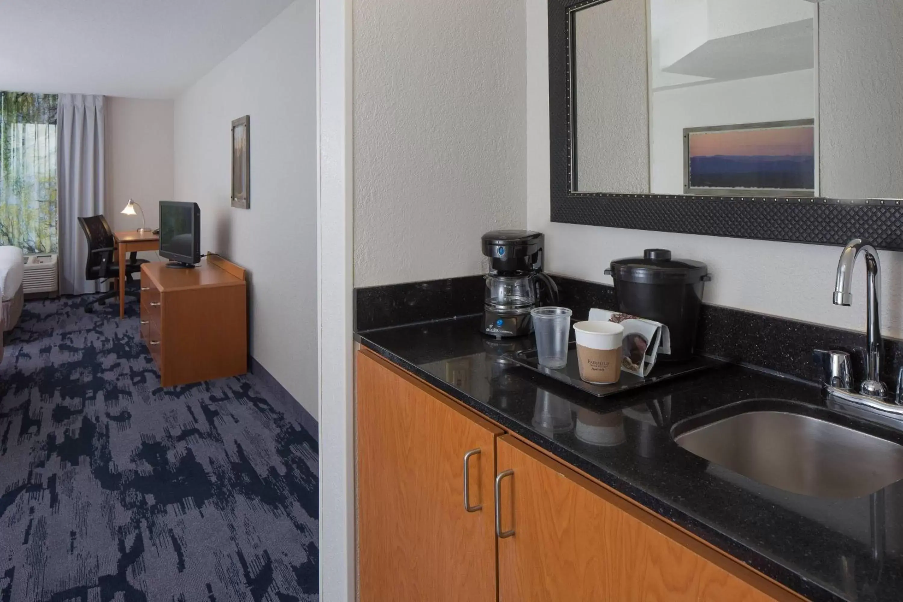 Photo of the whole room, Kitchen/Kitchenette in Fairfield Inn & Suites by Marriott Orlando Lake Buena Vista
