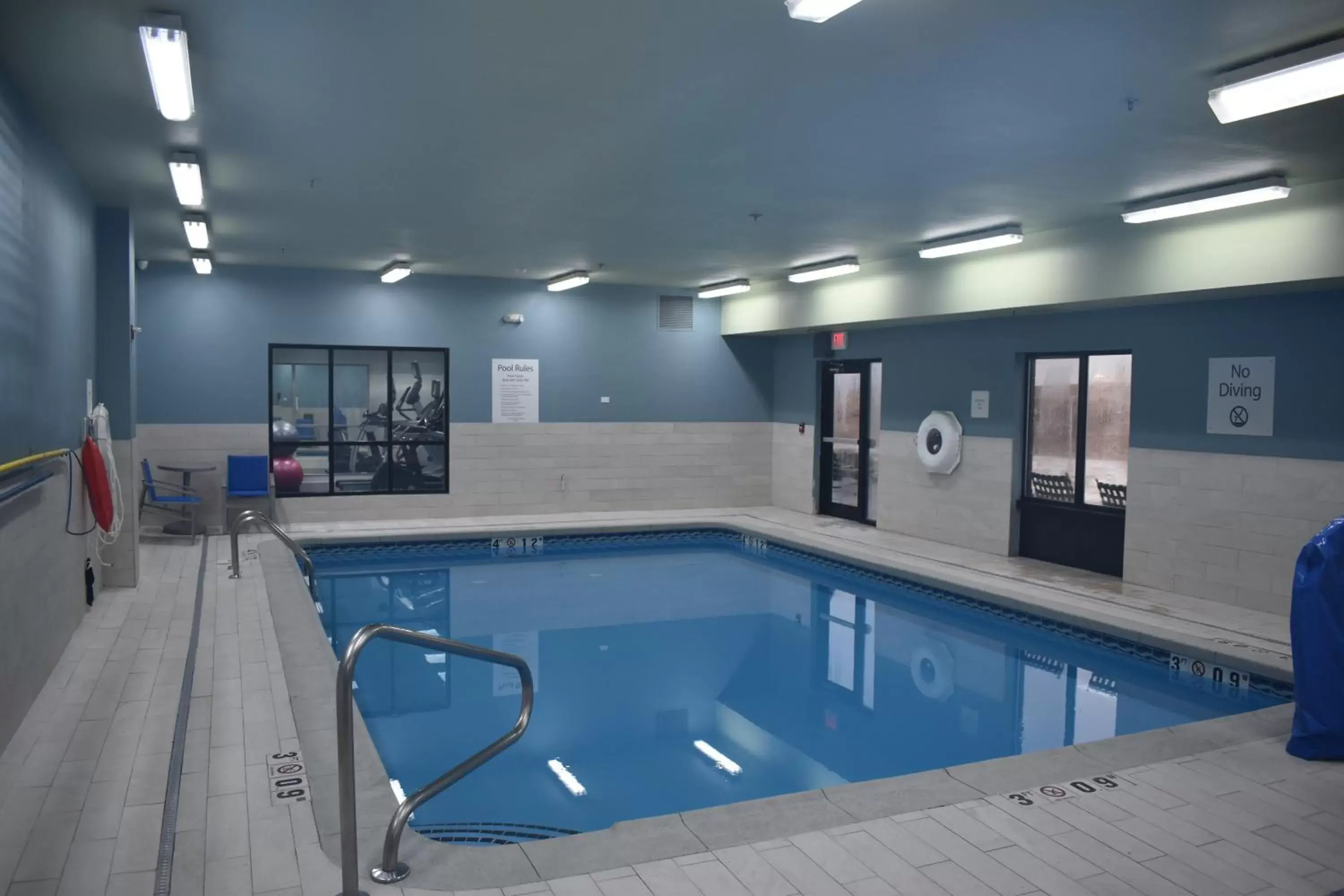 Swimming Pool in Holiday Inn Express Hotel & Suites McPherson, an IHG Hotel