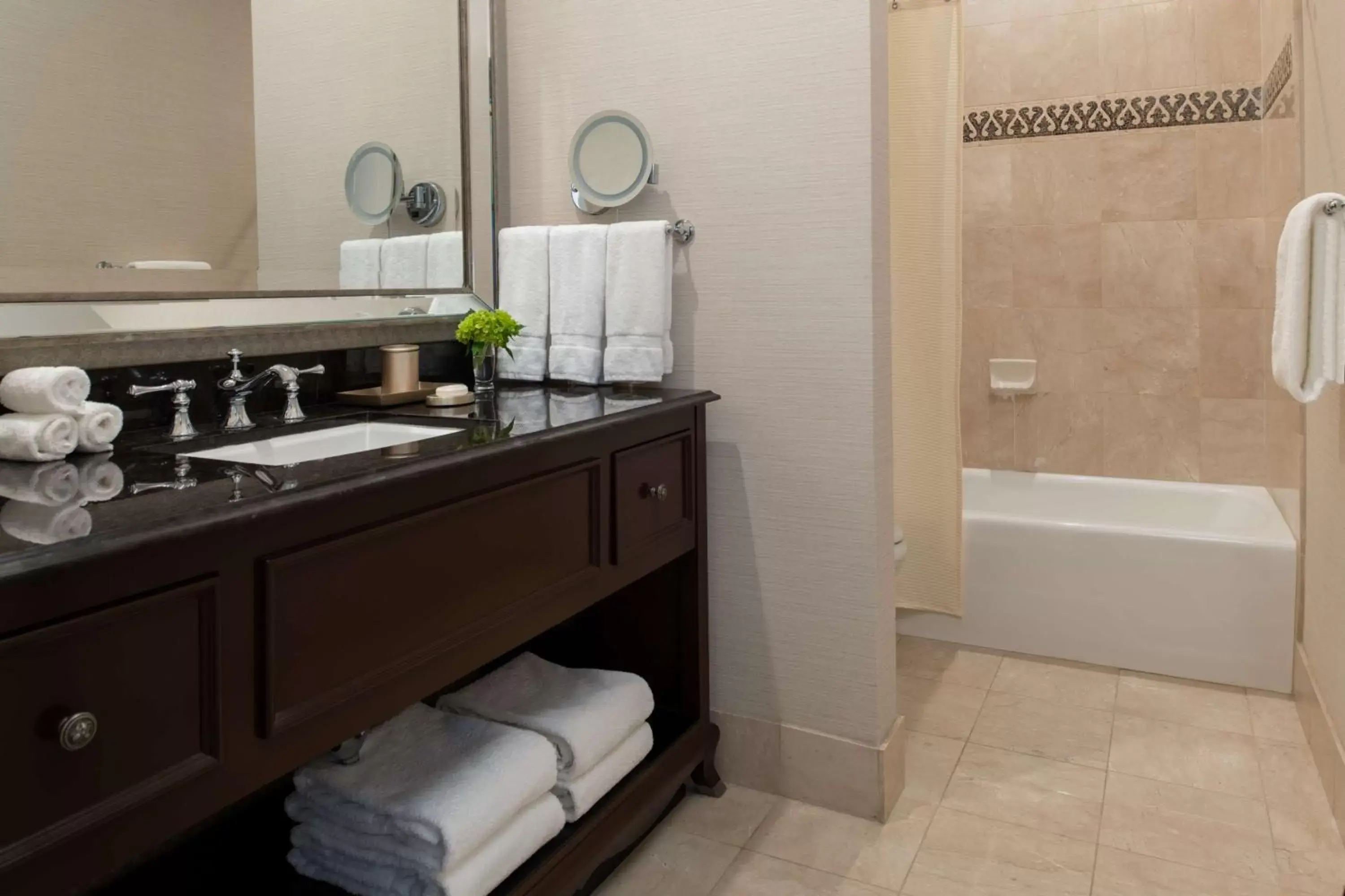 Bathroom in The Roosevelt Hotel New Orleans - Waldorf Astoria Hotels & Resorts