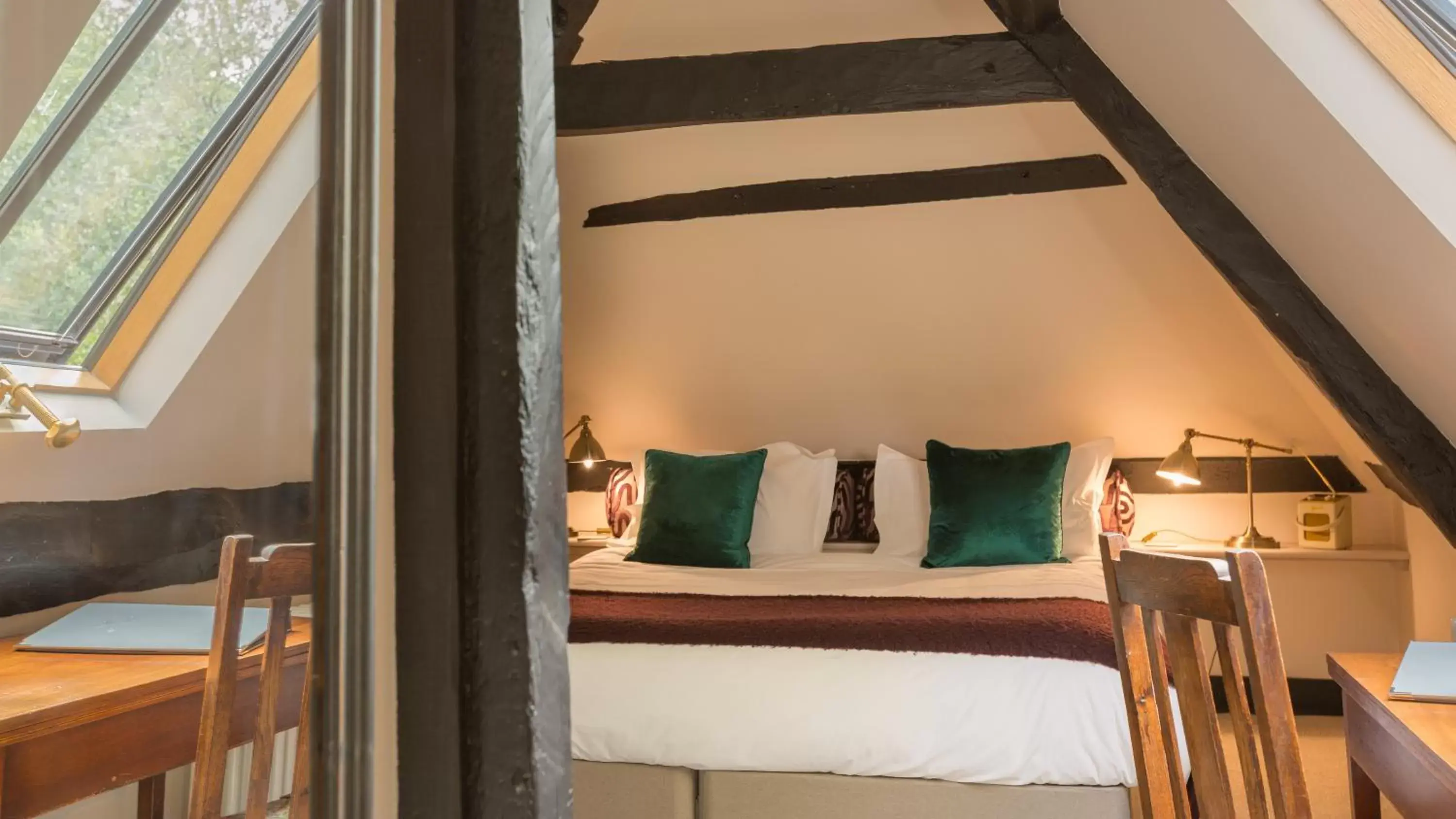 Bedroom, Bed in The Greyhound Inn Bedroom, Bed in The Greyhound Inn