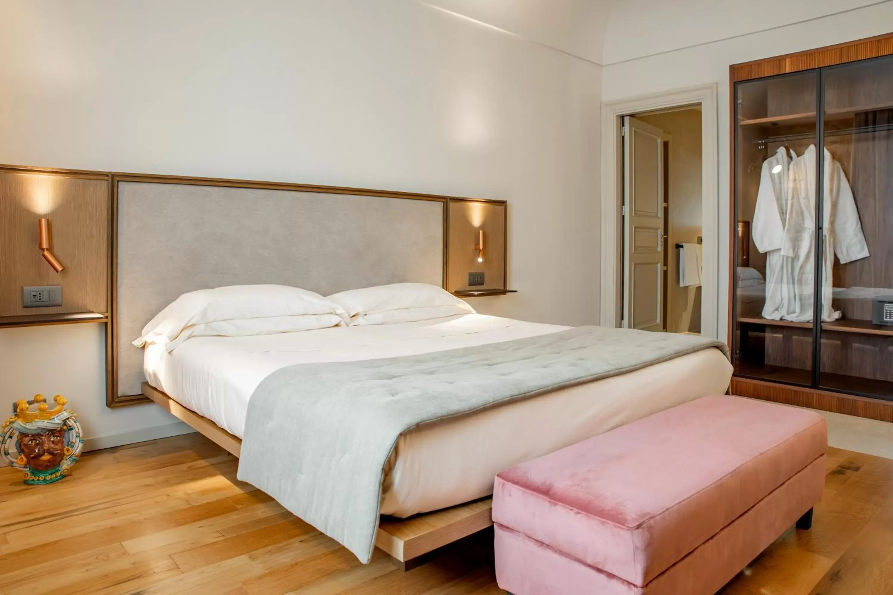 Bed in Villa Favorita Hotel e Resort