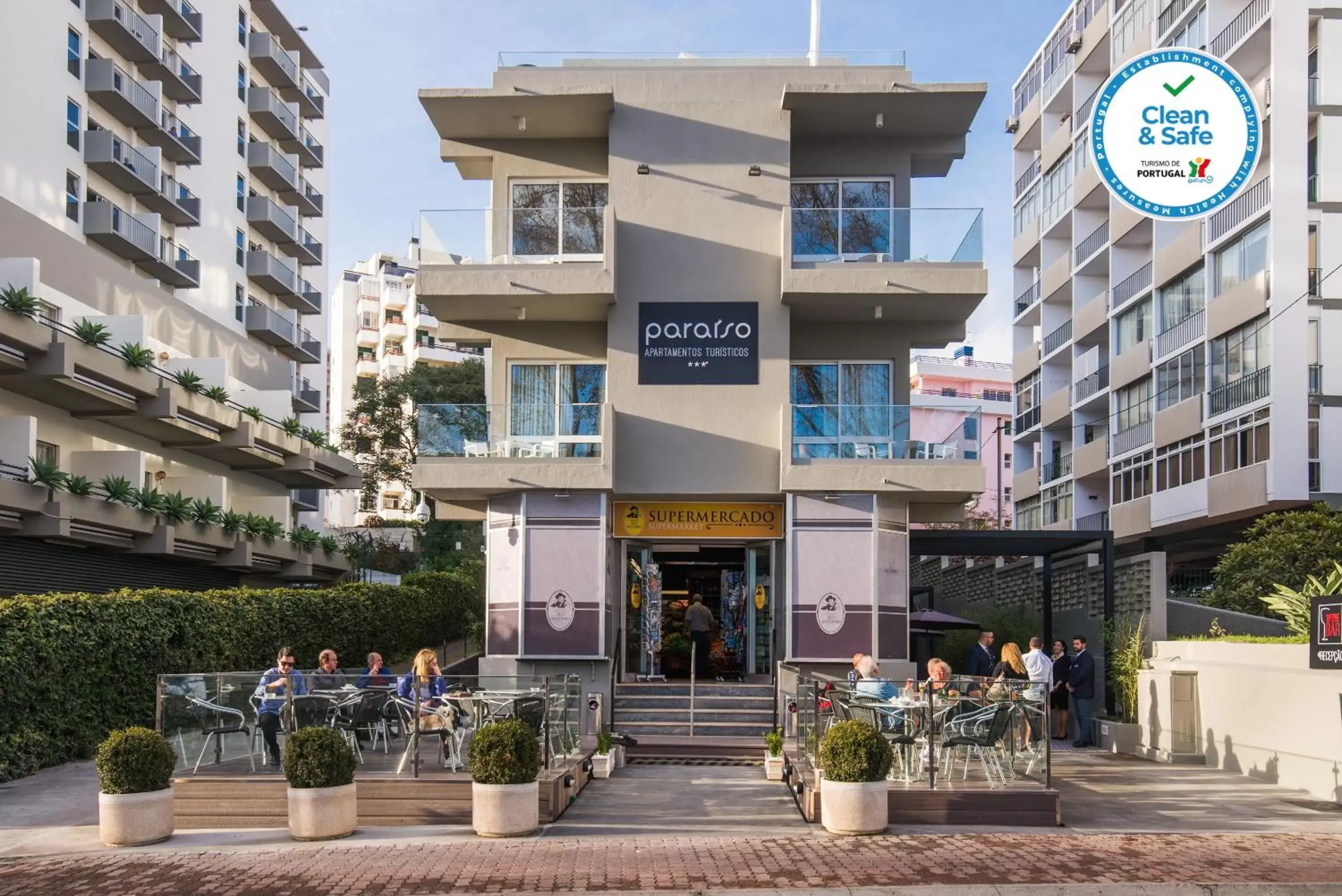 Property building in Apartamentos Turisticos Paraiso Property building in Apartamentos Turisticos Paraiso