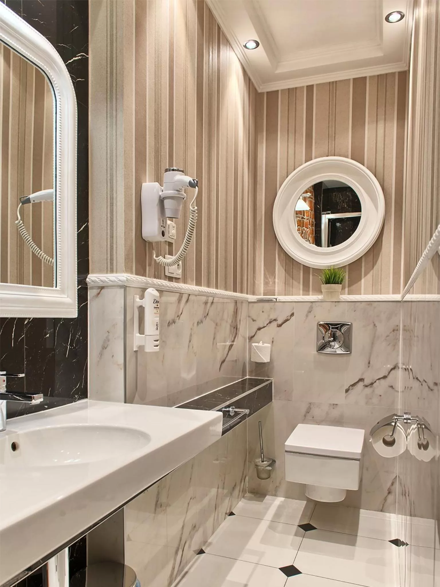 Shower in SleepWalker Boutique Suites