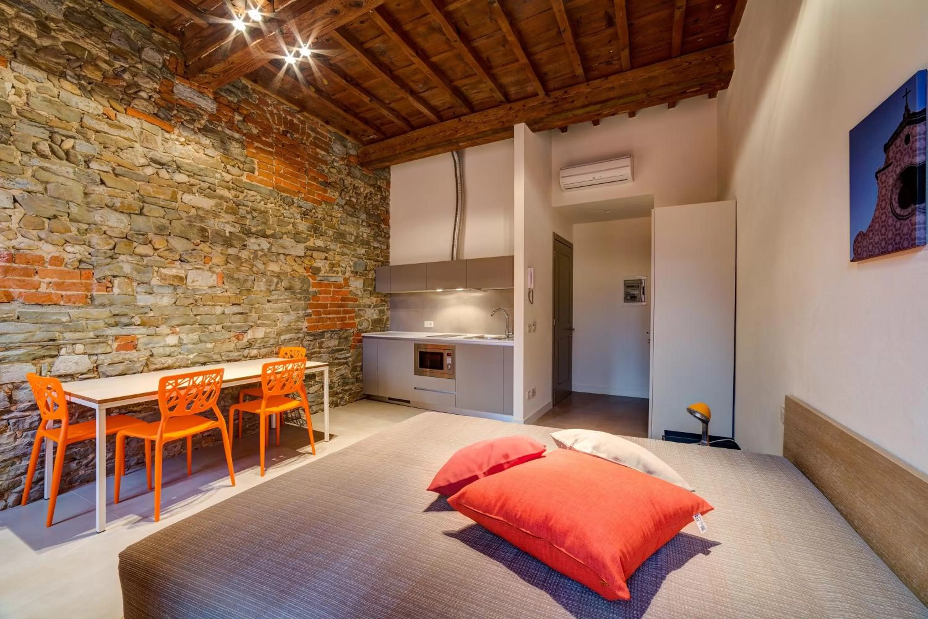 Photo of the whole room, Bed in Palazzo Mannaioni Suites