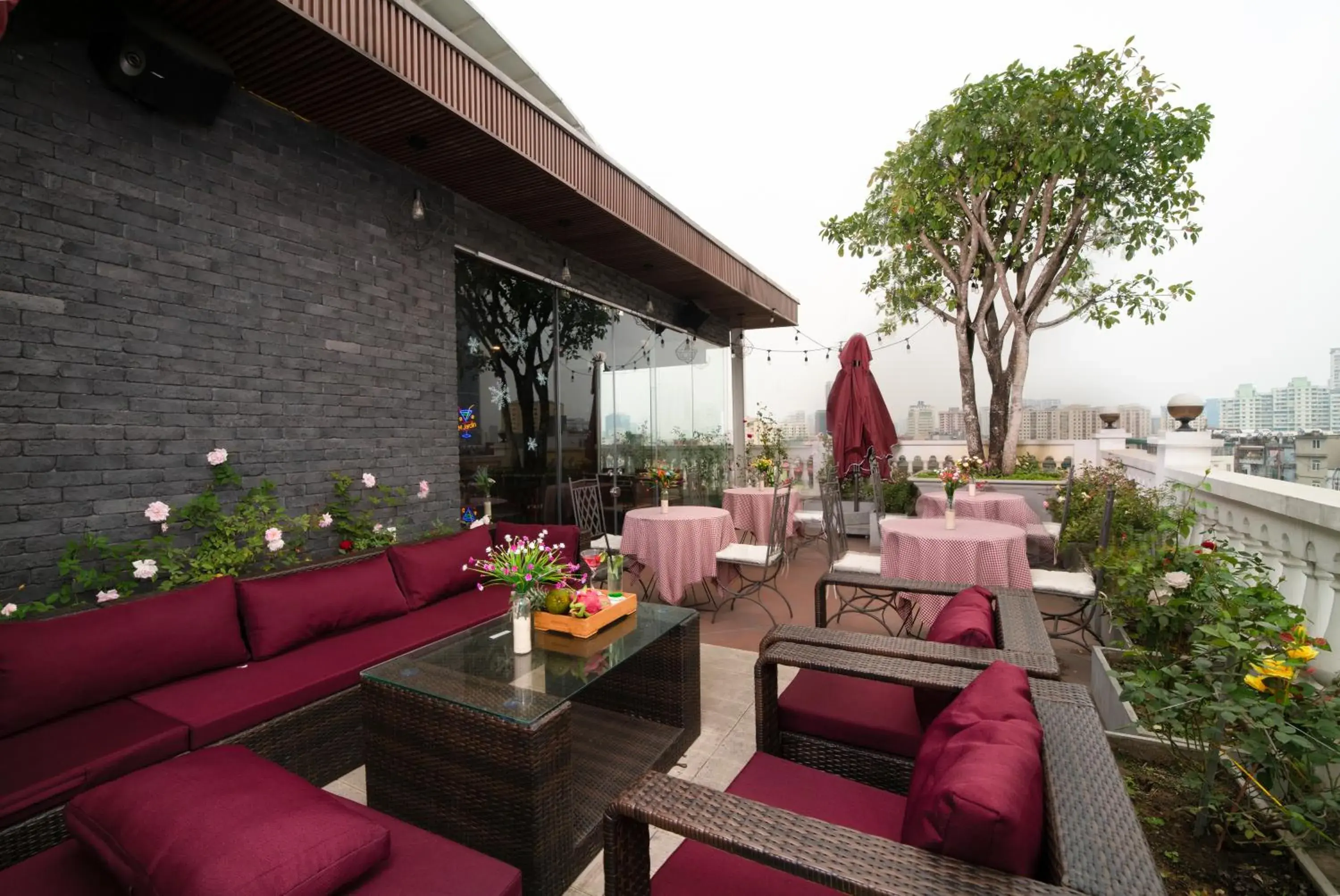 Balcony/Terrace in Bao Hung Hotel and Apartment