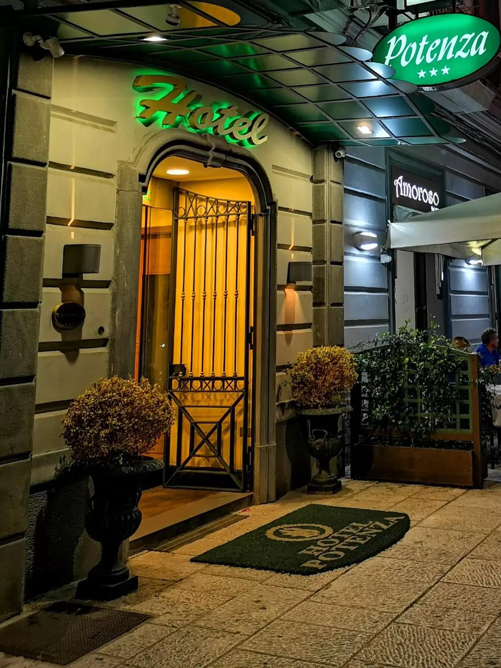 Facade/entrance in Hotel Potenza