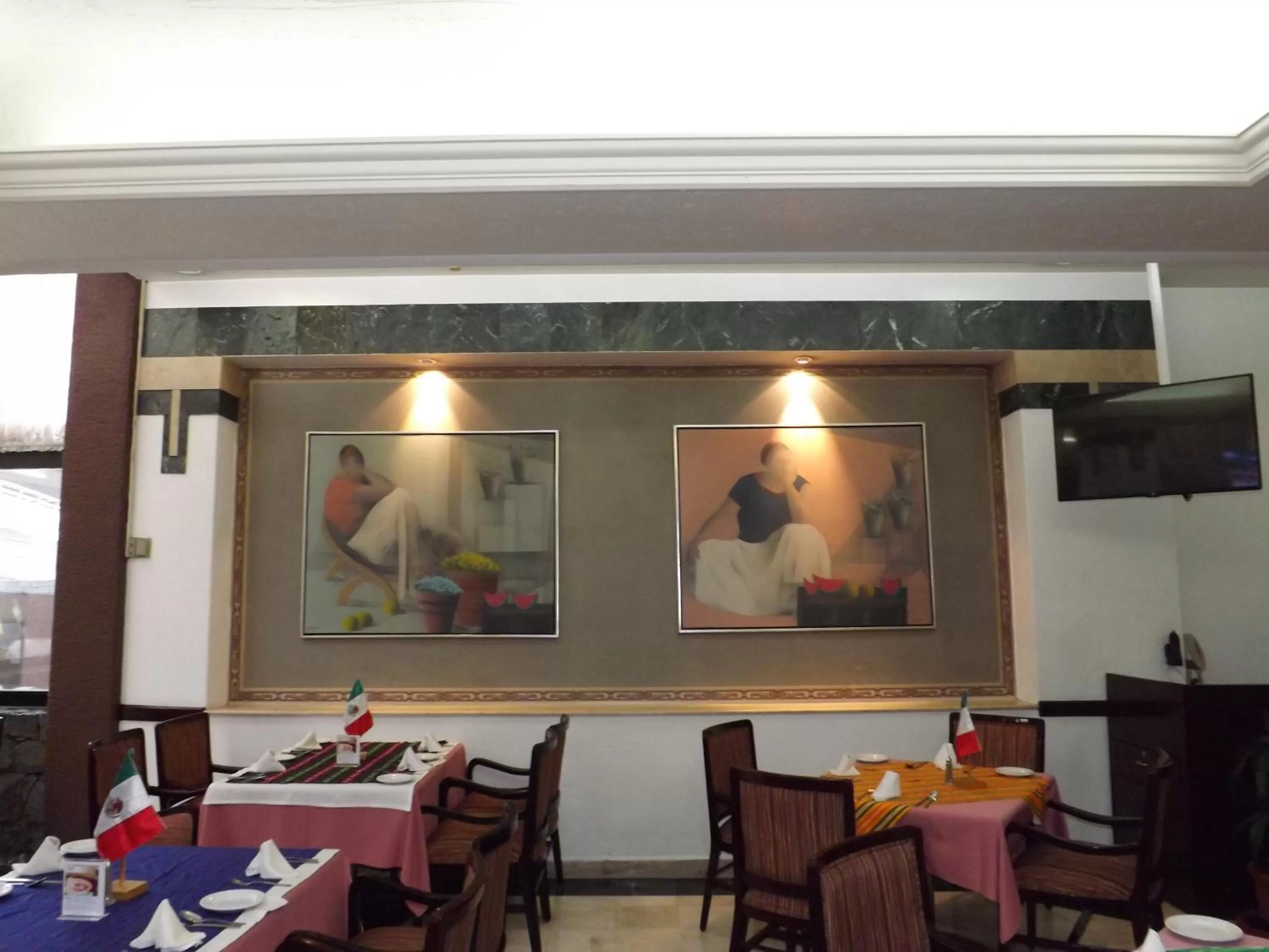 Restaurant/places to eat in Pedregal Palace