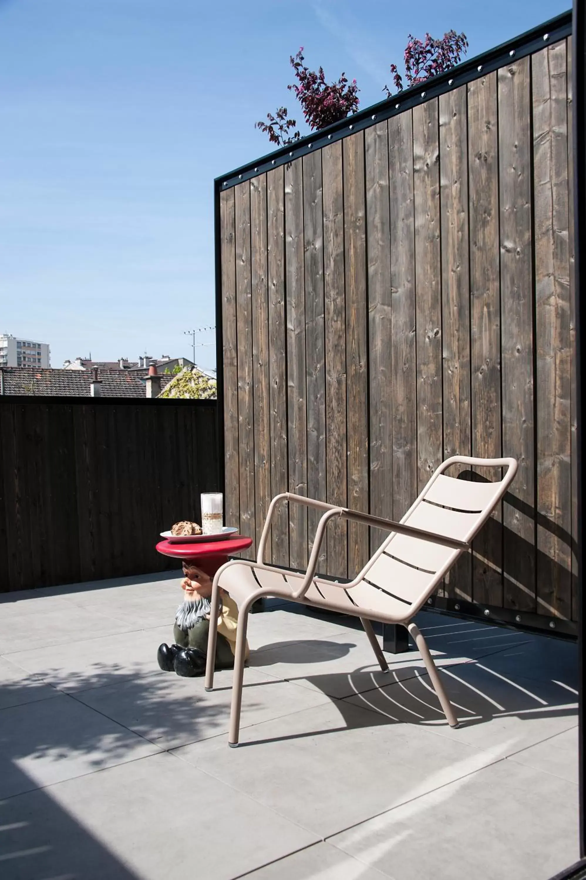 Balcony/Terrace in MOB HOTEL Paris Les Puces