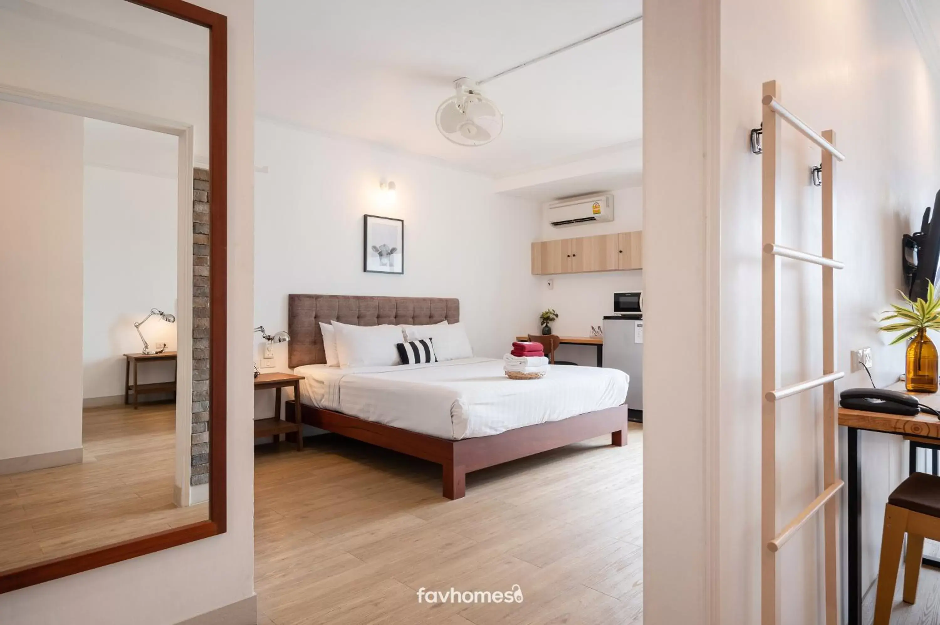 Bedroom, Bed in The Corner Lodge - SHA Extra Plus