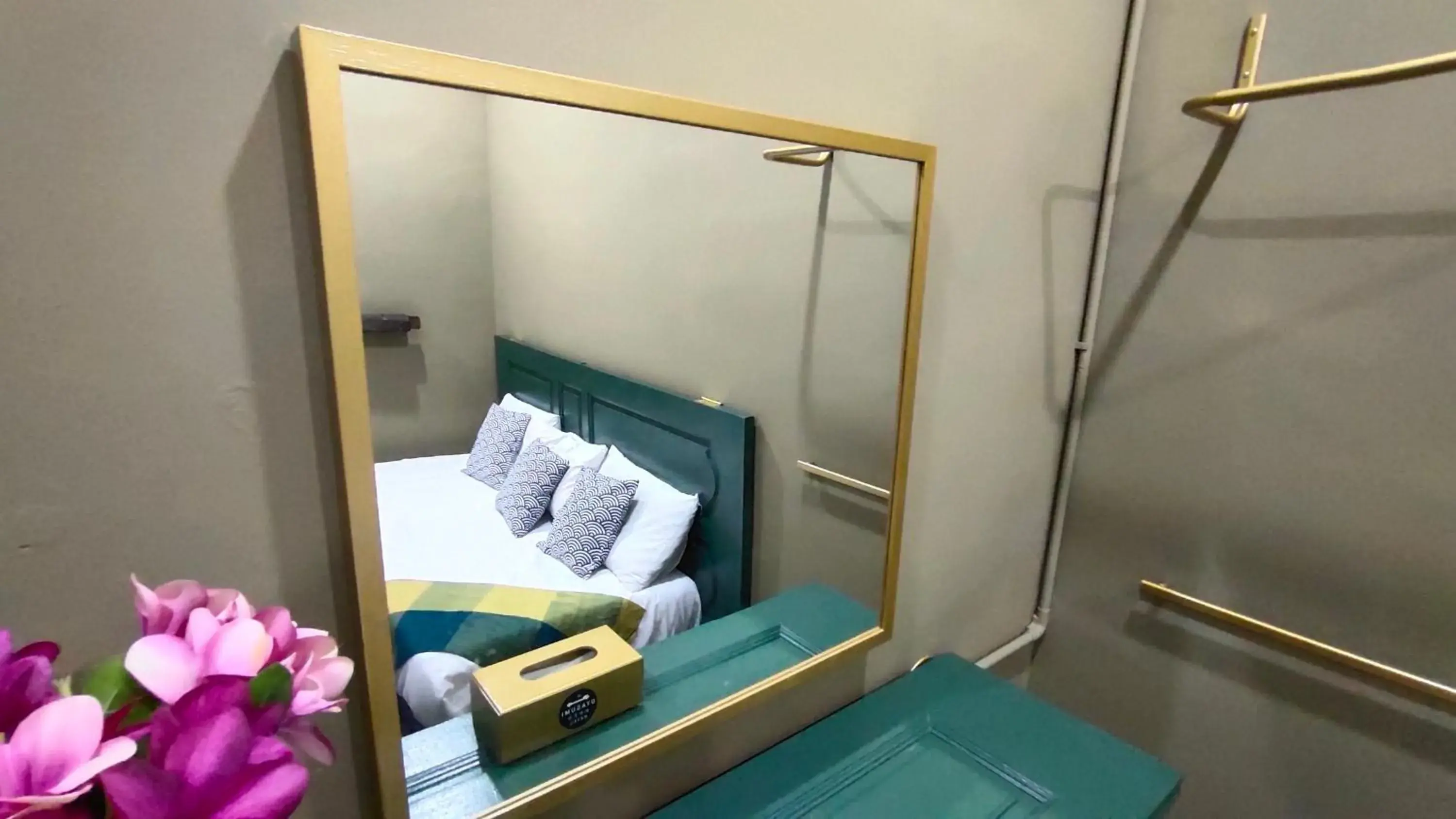 Bed, Bathroom in Oyasumi Hotel