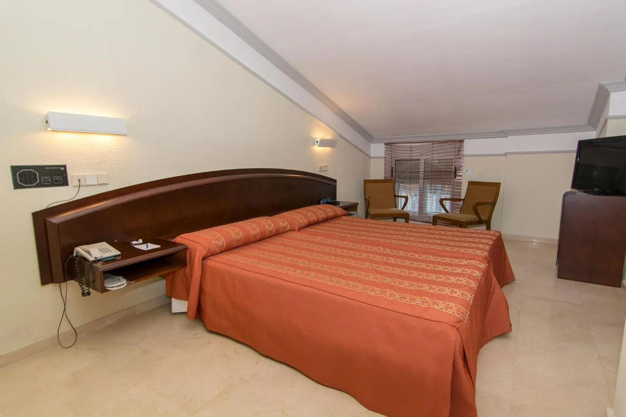 Bedroom, Bed in Hotel San Antonio