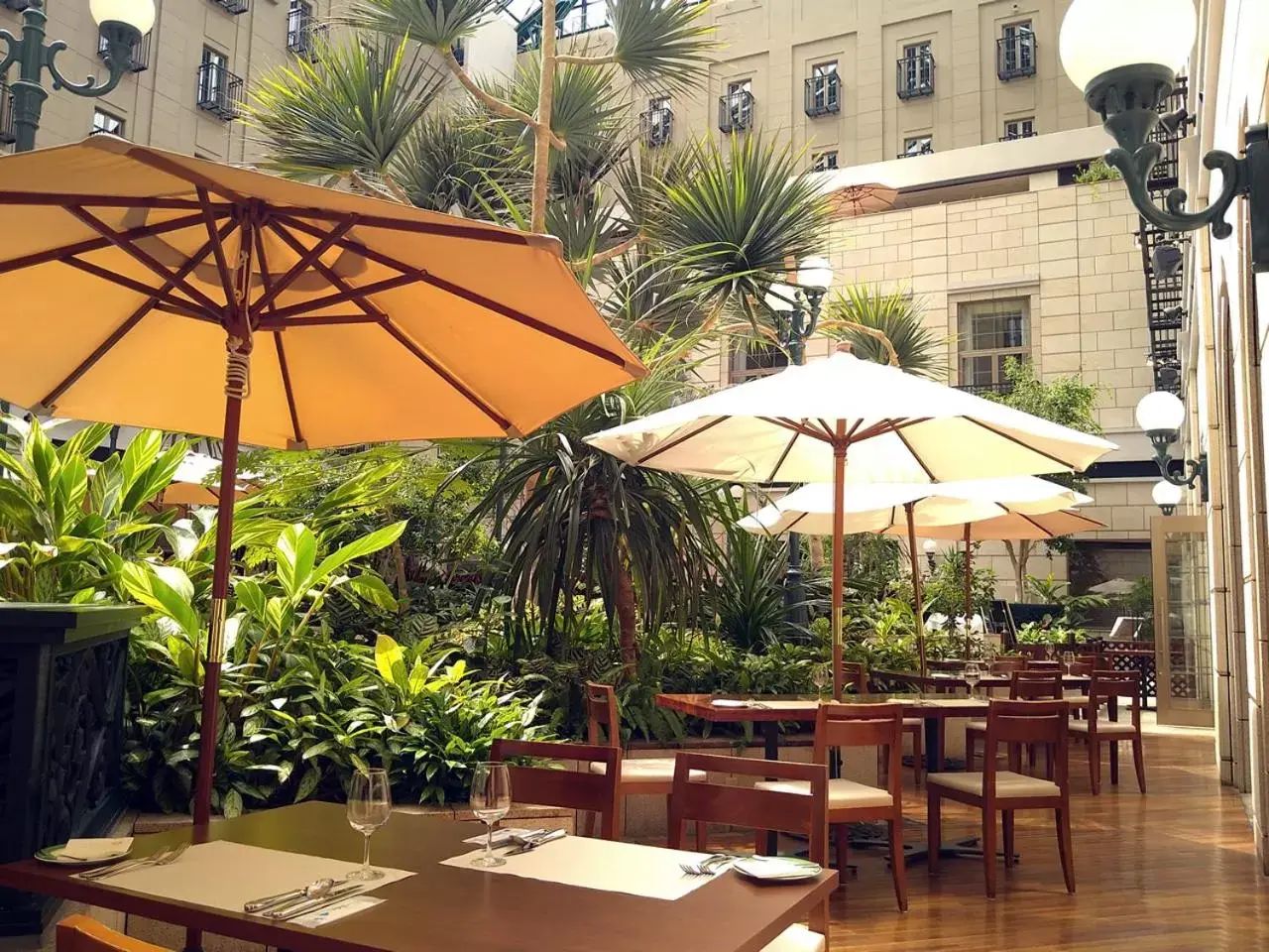 Lounge or bar in Mito Plaza Hotel Lounge or bar in Mito Plaza Hotel