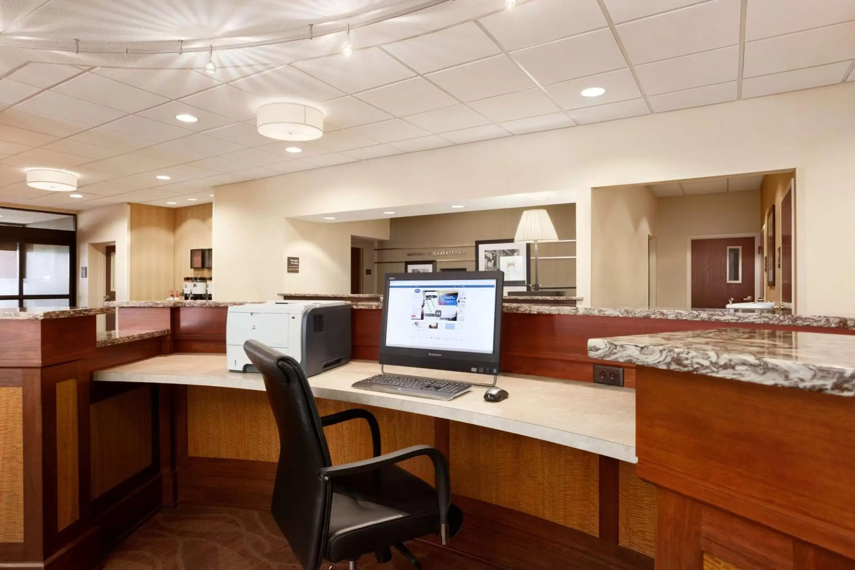 Business facilities in Hampton Inn Quakertown