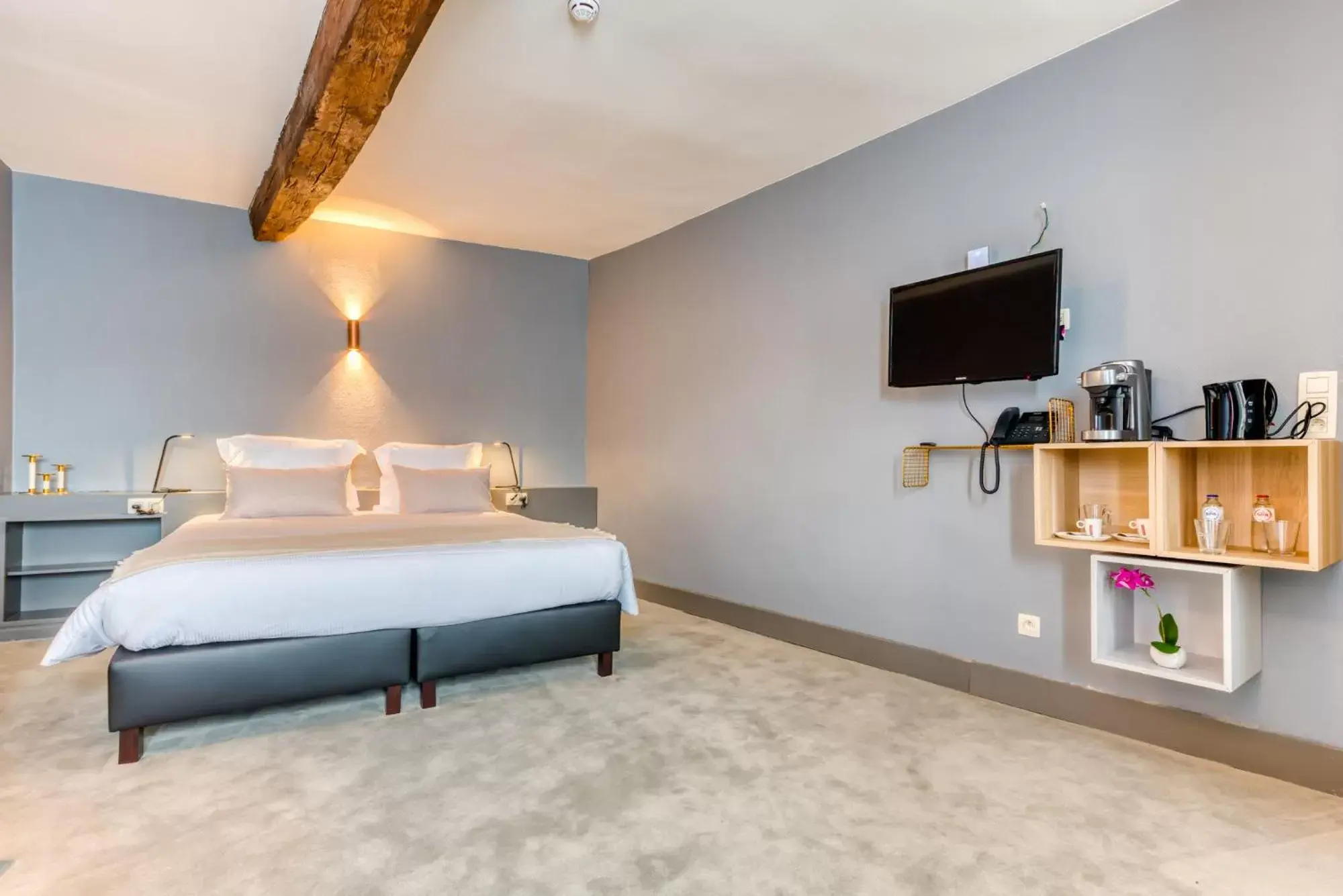 Deluxe Room - single occupancy in Hôtel Imperi'Ale Deluxe Room - single occupancy in Hôtel Imperi'Ale