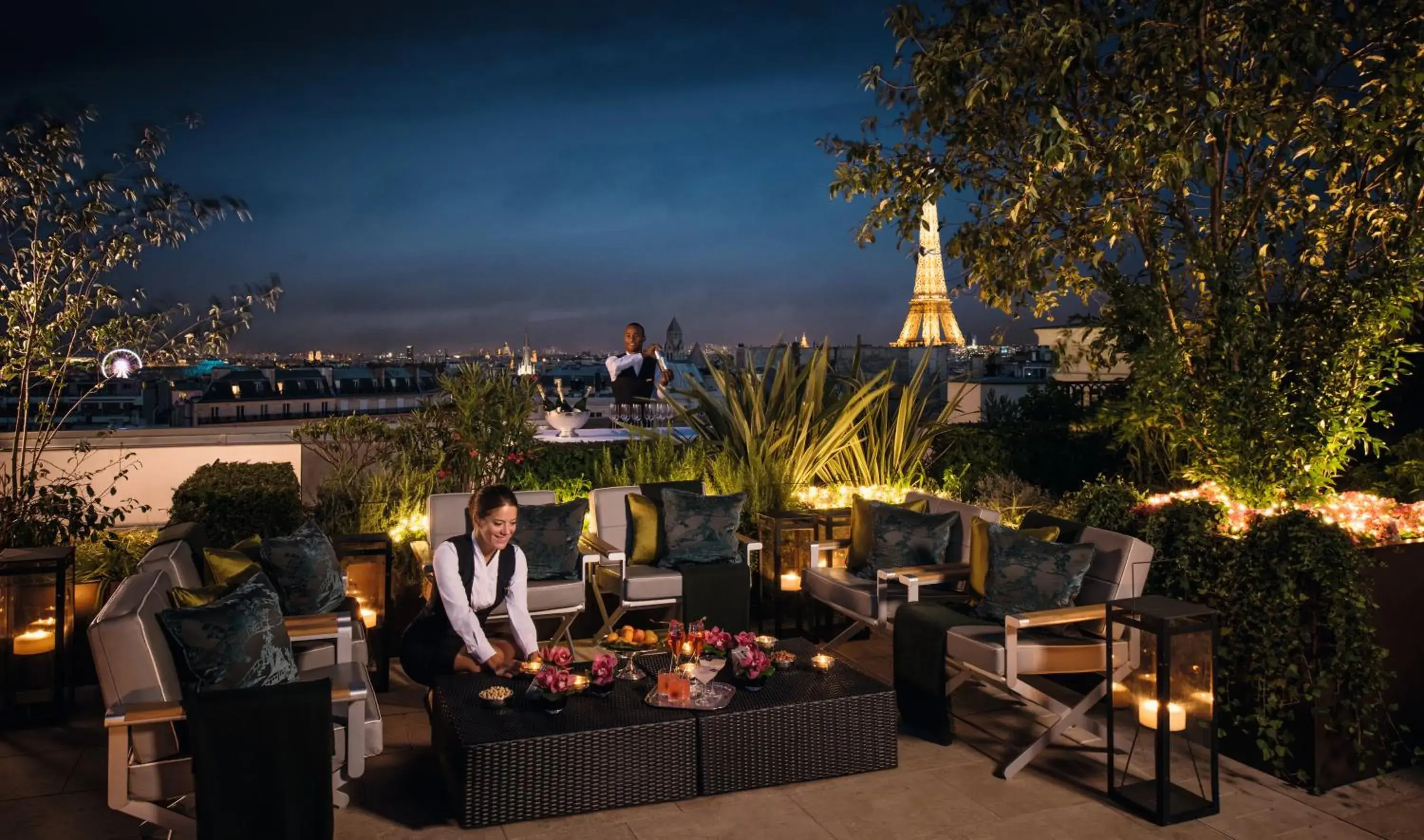 Balcony/Terrace in Hotel The Peninsula Paris