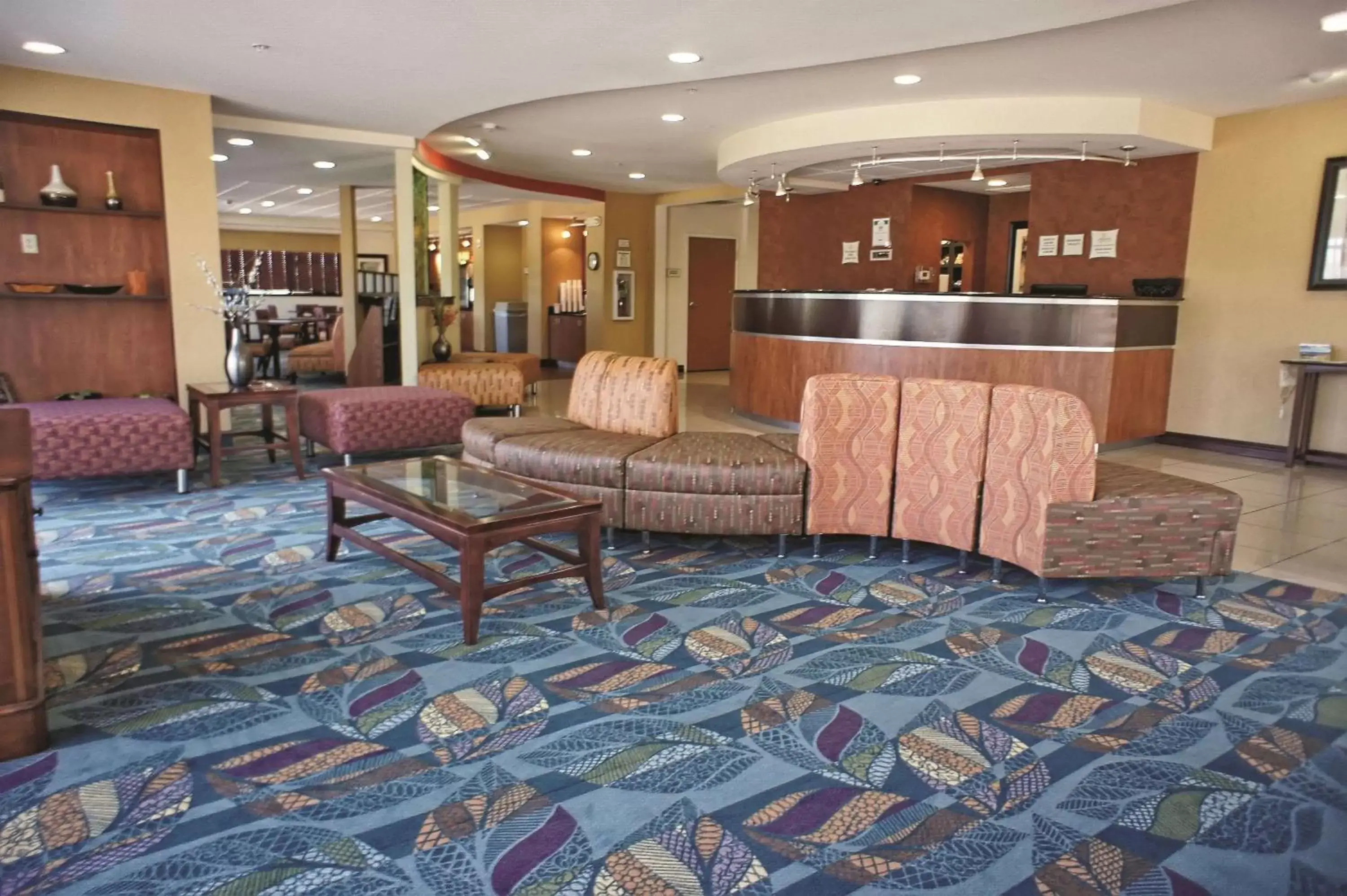 Lobby or reception in La Quinta by Wyndham Edmond Lobby or reception in La Quinta by Wyndham Edmond