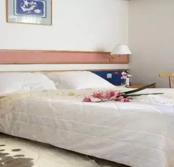 Bedroom, Bed in Hotel Samaras