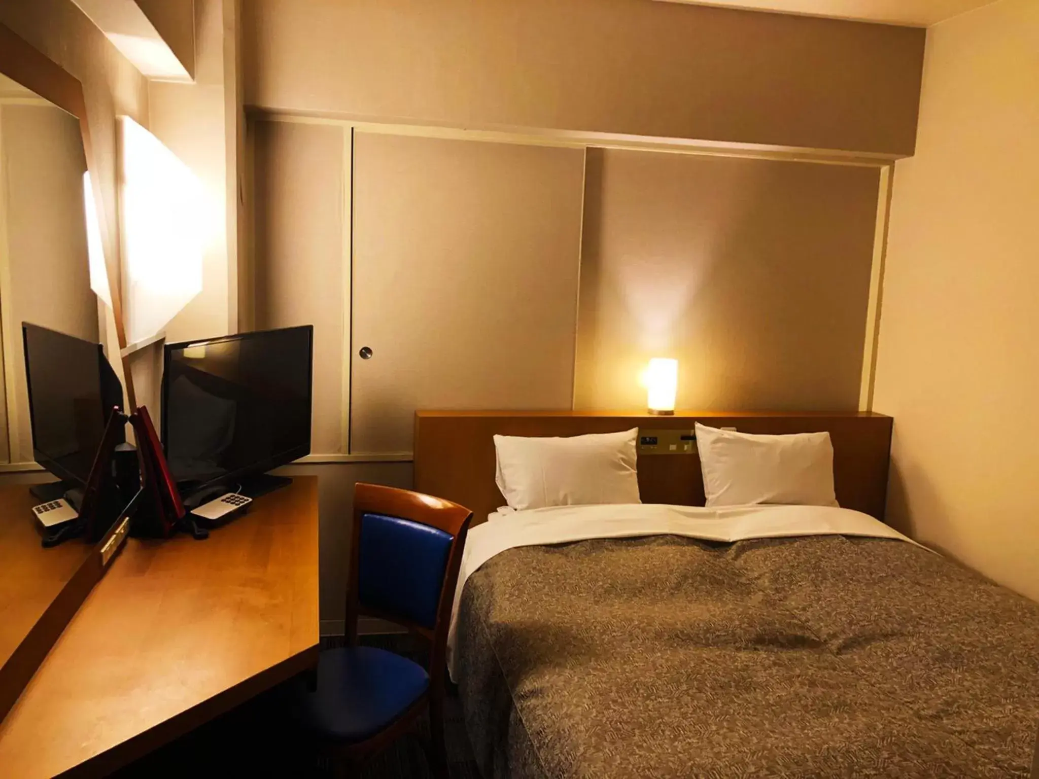 Photo of the whole room, Bed in Hotel Ace Morioka