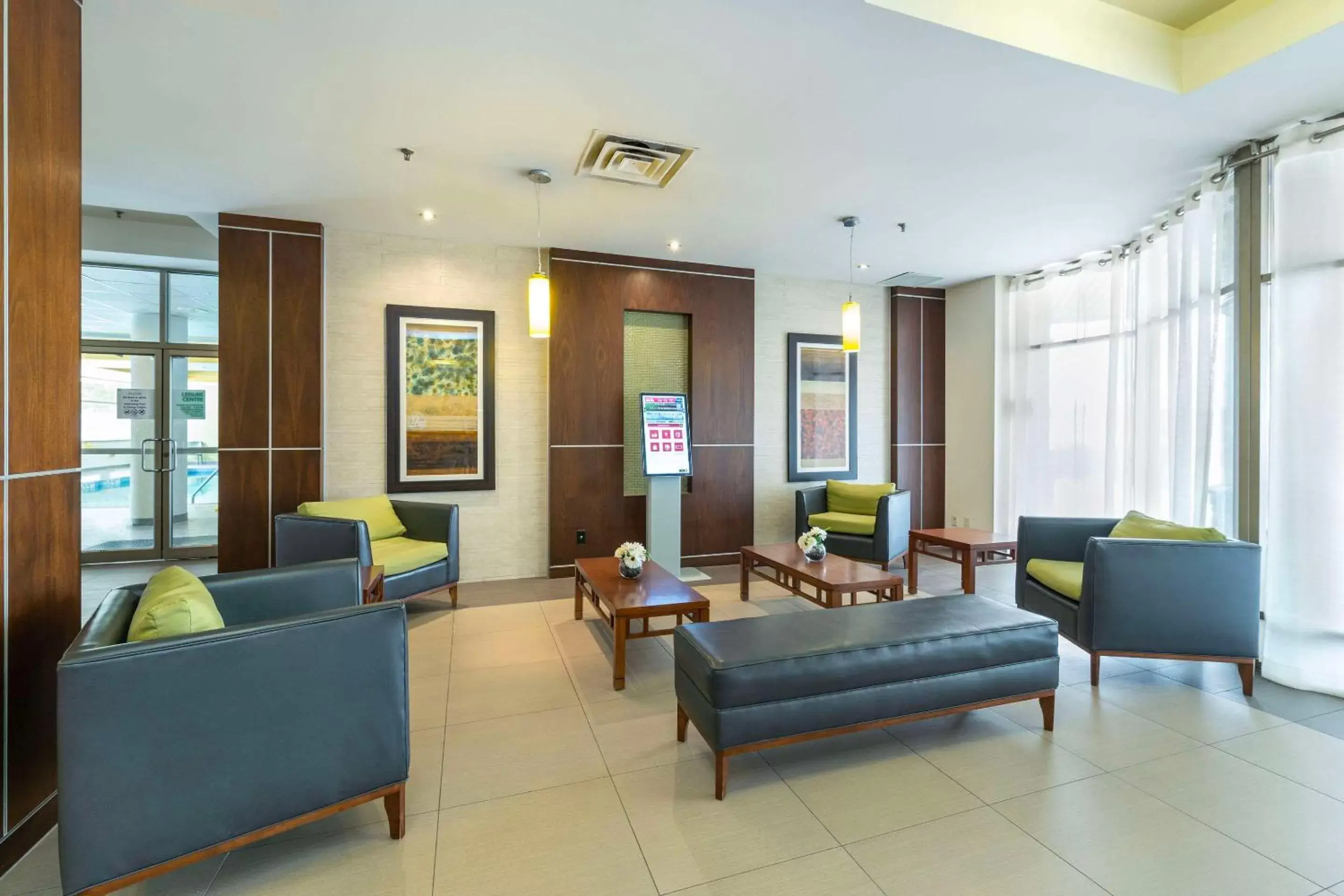 Lobby or reception, Seating Area in Allure Hotel & Conference Centre, Ascend Hotel Collection