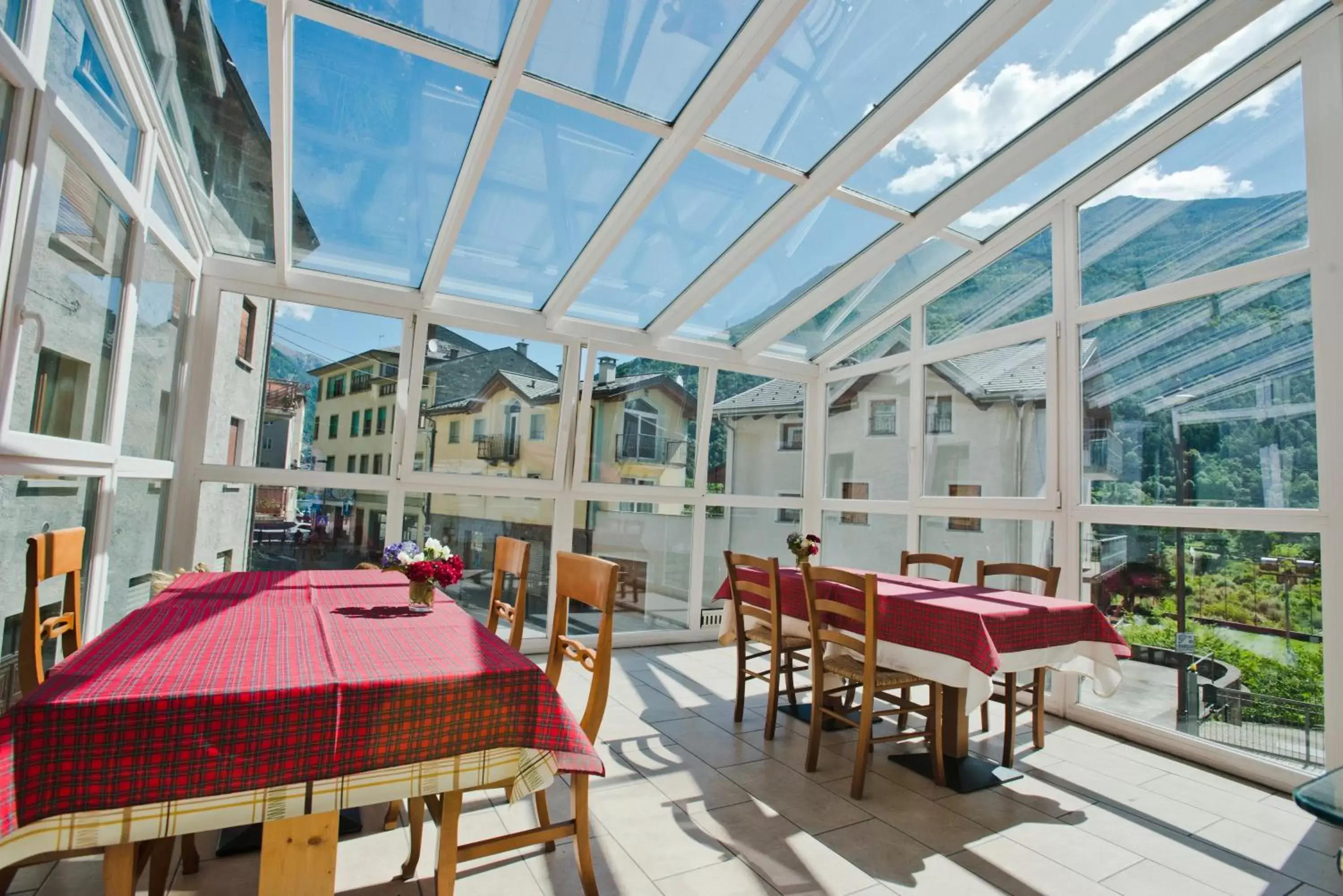 Balcony/Terrace, Restaurant/Places to Eat in Hotel Garni Le Corti