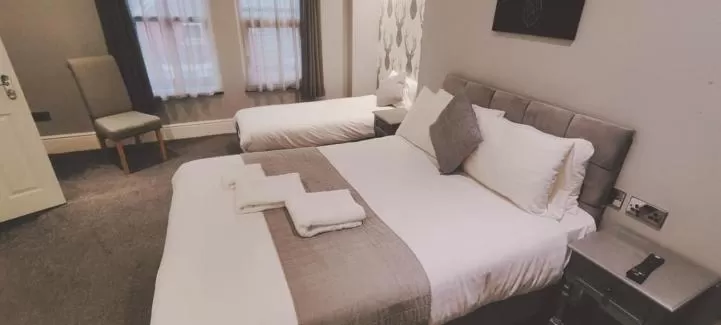 Bed in The Glebe Hotel