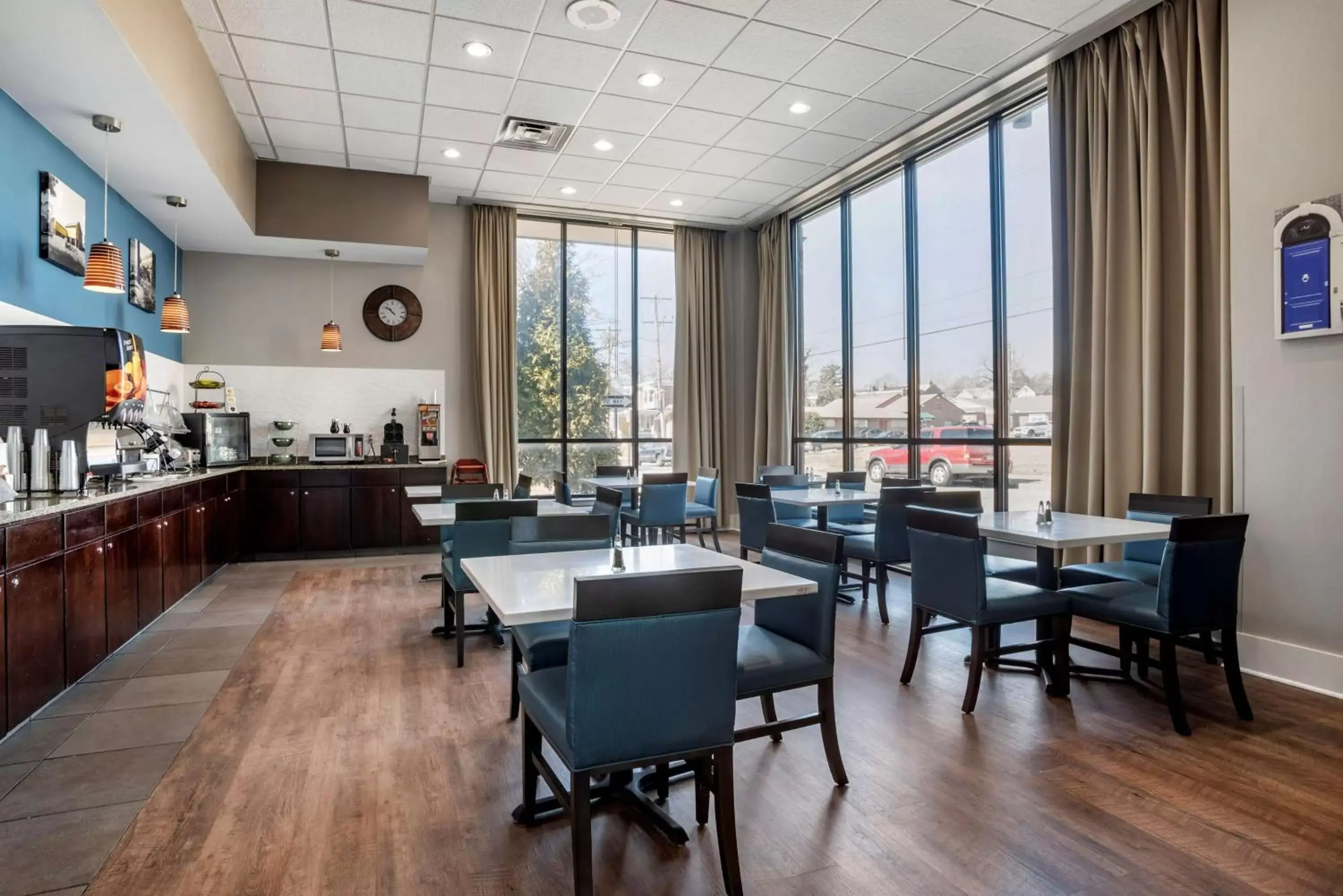 Breakfast, Restaurant/Places to Eat in Best Western Plus Philadelphia Airport South - at Widener University