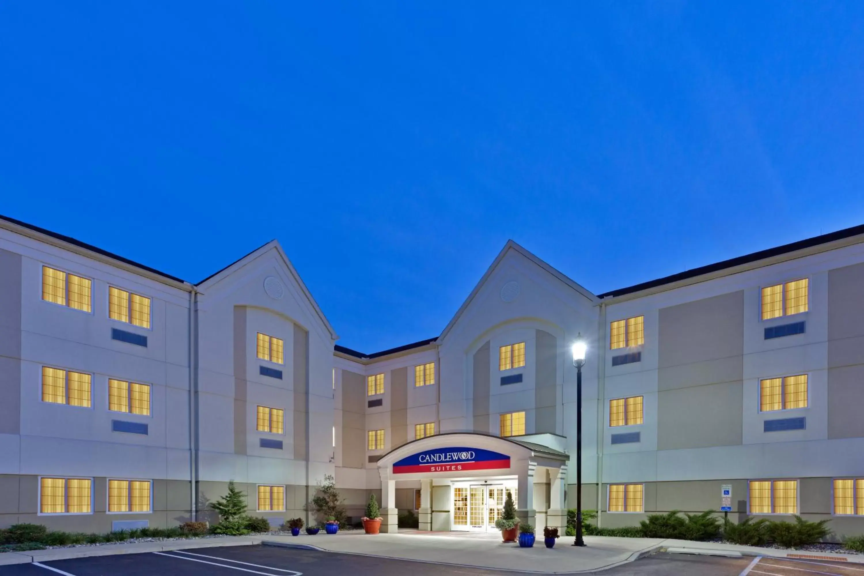 Property Building in Candlewood Suites Bordentown-Trenton, an IHG Hotel