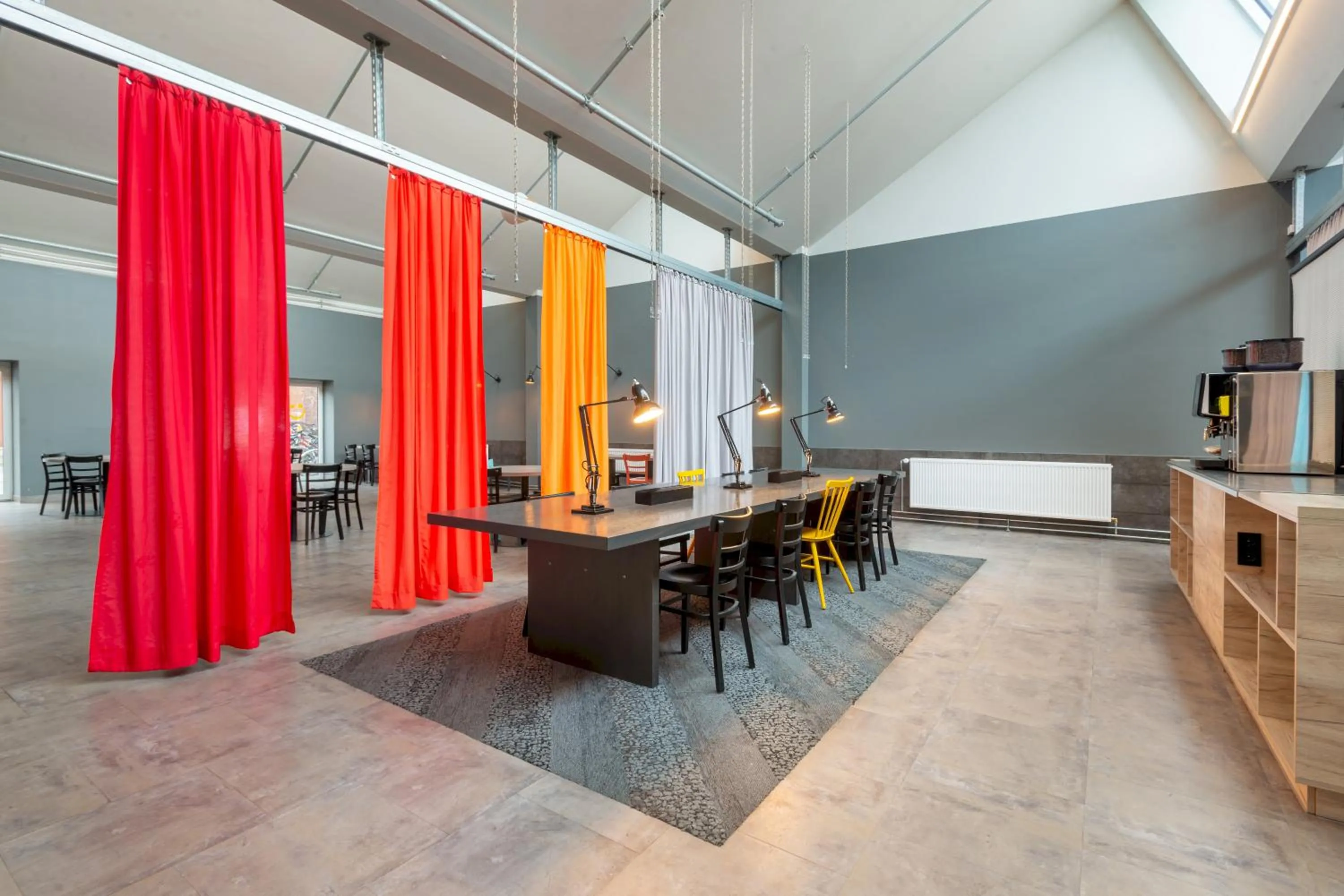 Dining area in a&o Copenhagen Sydhavn