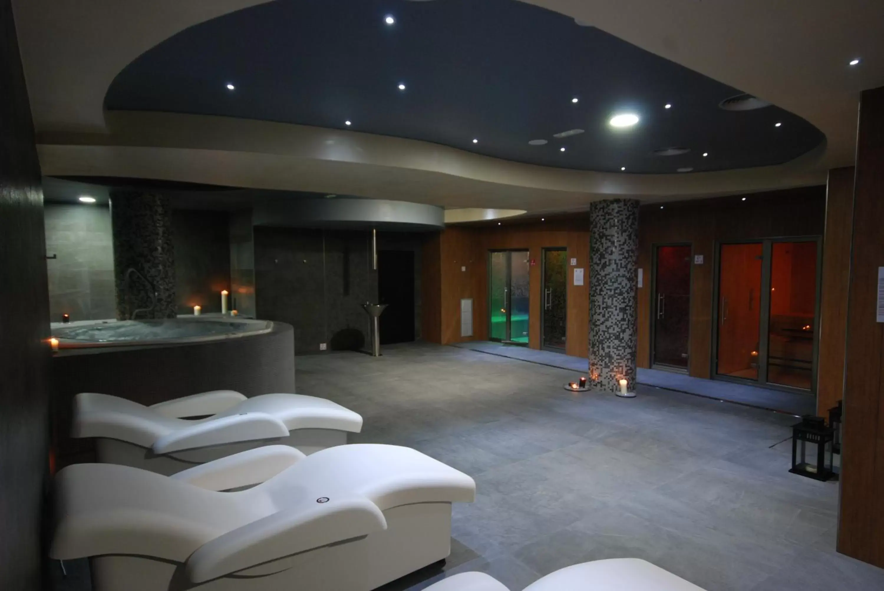 Spa and wellness centre/facilities in Hotel & Spa Real Jaca