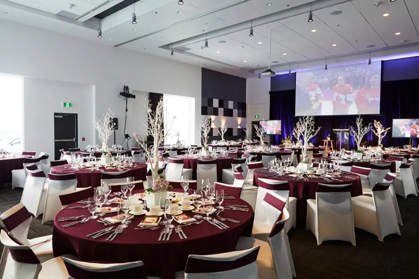 Banquet/Function facilities, Restaurant/Places to Eat in Alt Hotel Halifax Airport
