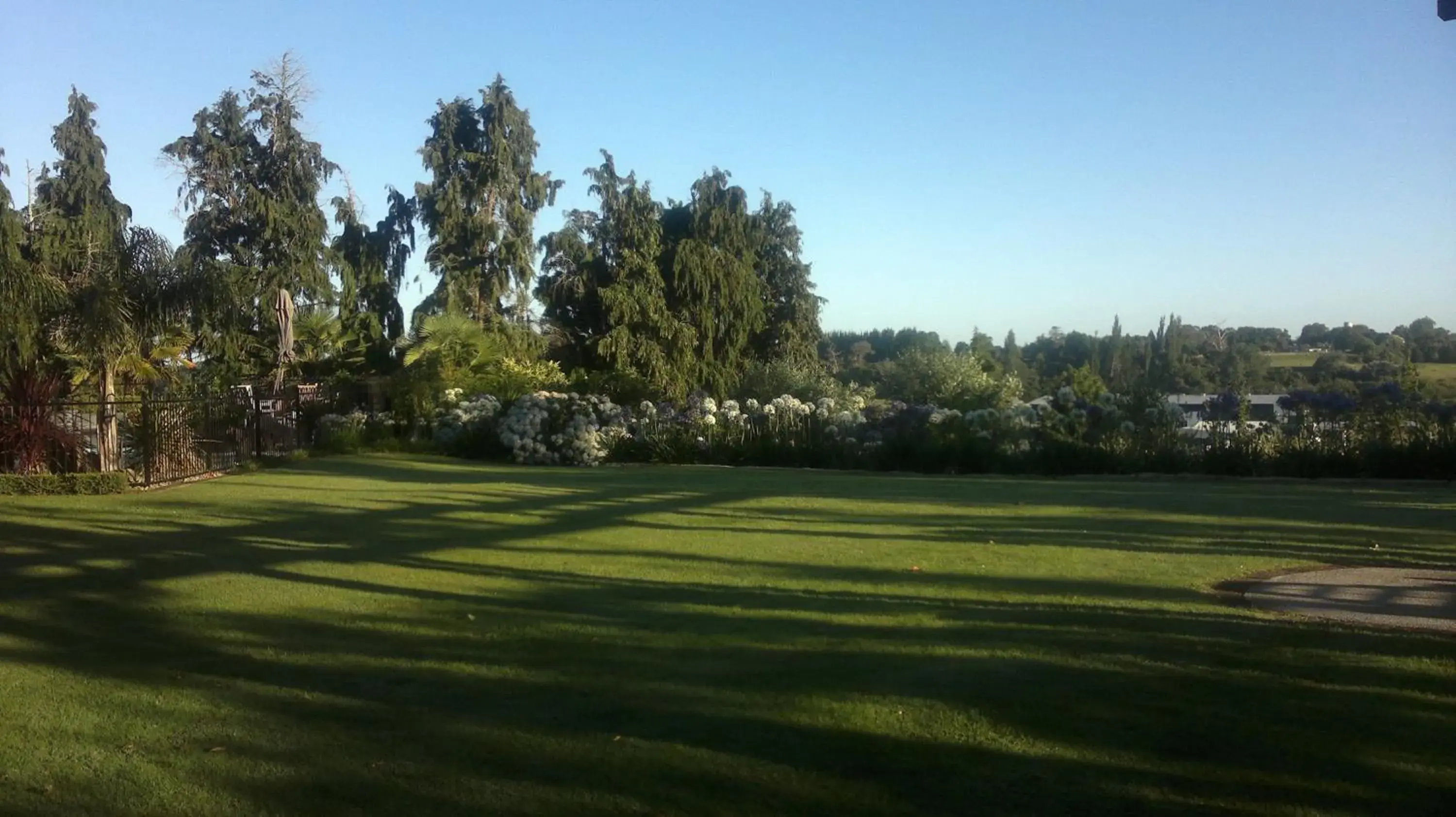 Day, Golf in Cambridge Coach House